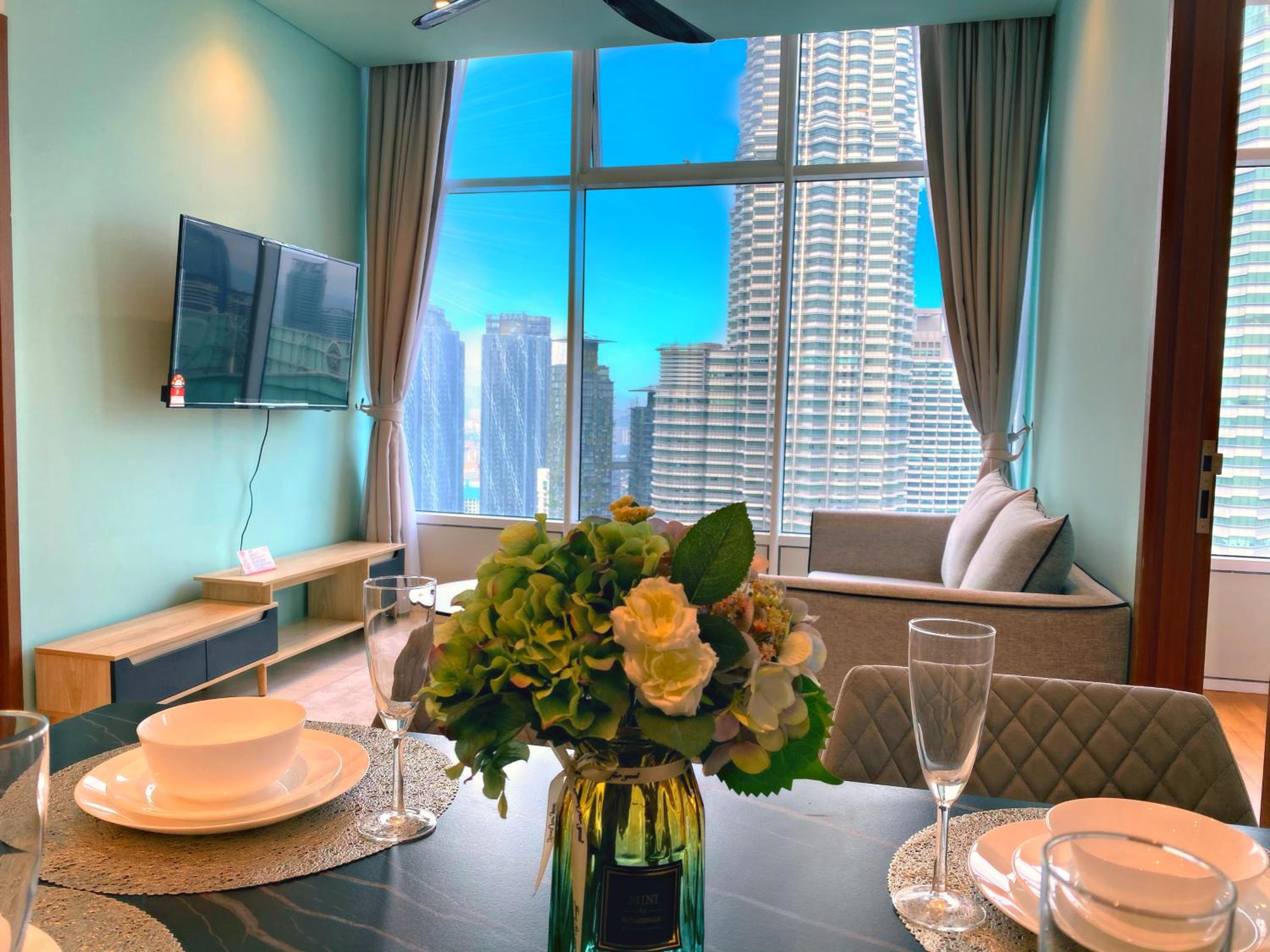 Sky Suites KLCC By Home Stay