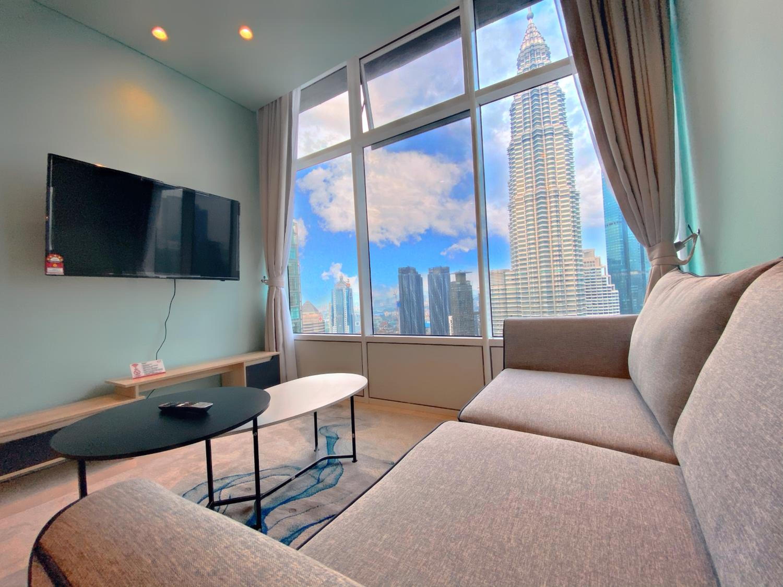 Sky Suites KLCC By Home Stay