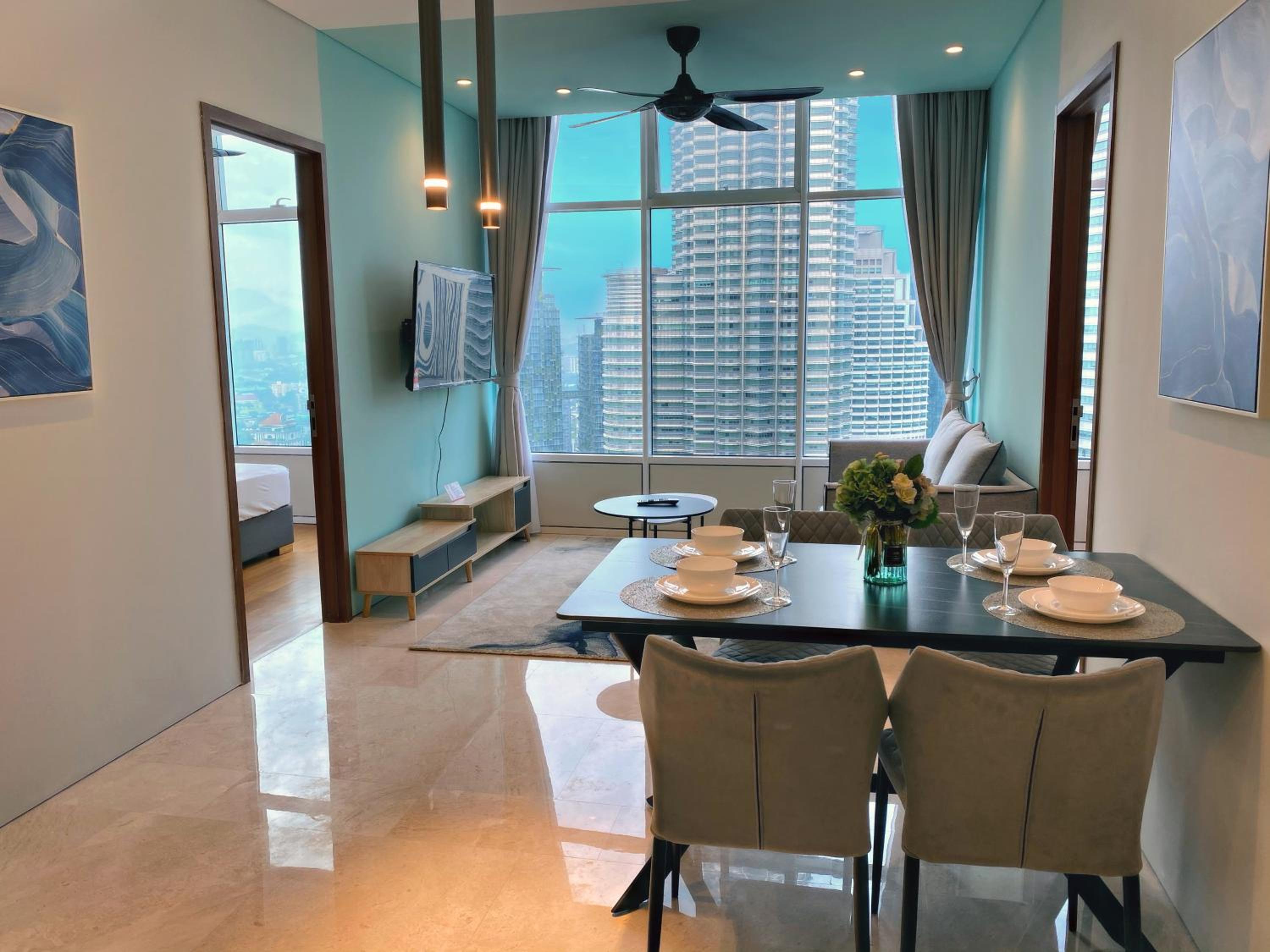Sky Suites KLCC By Home Stay