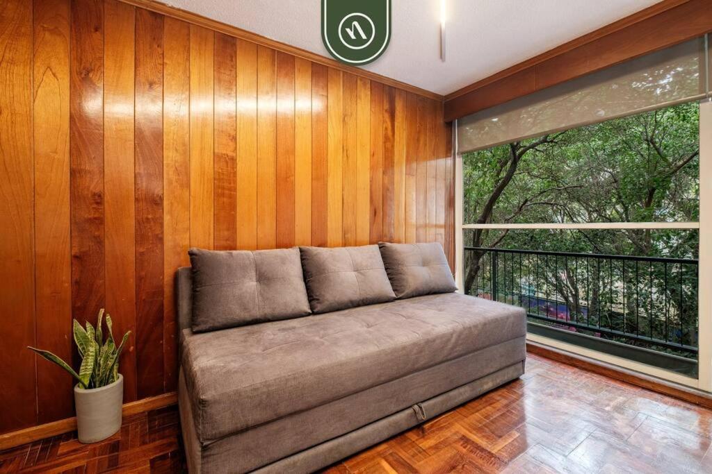 Comfortable Apt with Balcony photo 5