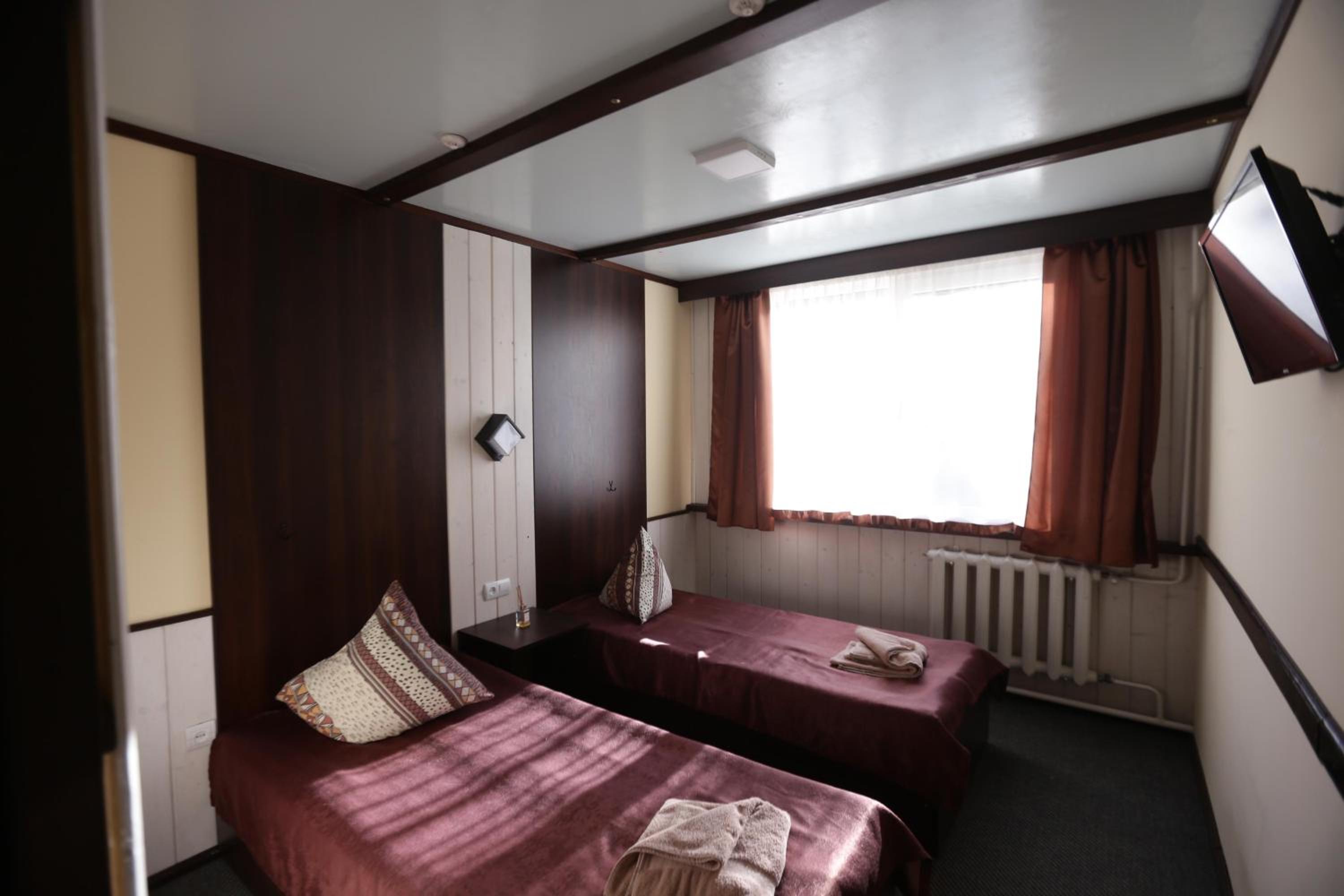 Guest House Podobovets 2000 view 2