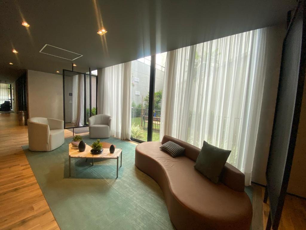Apartamento ao lado metrô Vl. Mariana