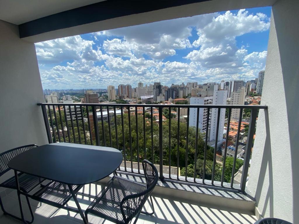 Apartamento ao lado metrô Vl. Mariana