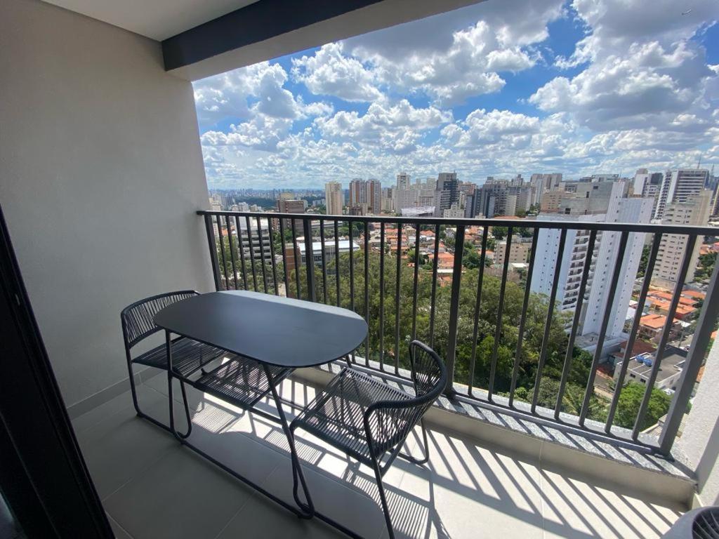 Apartamento ao lado metrô Vl. Mariana