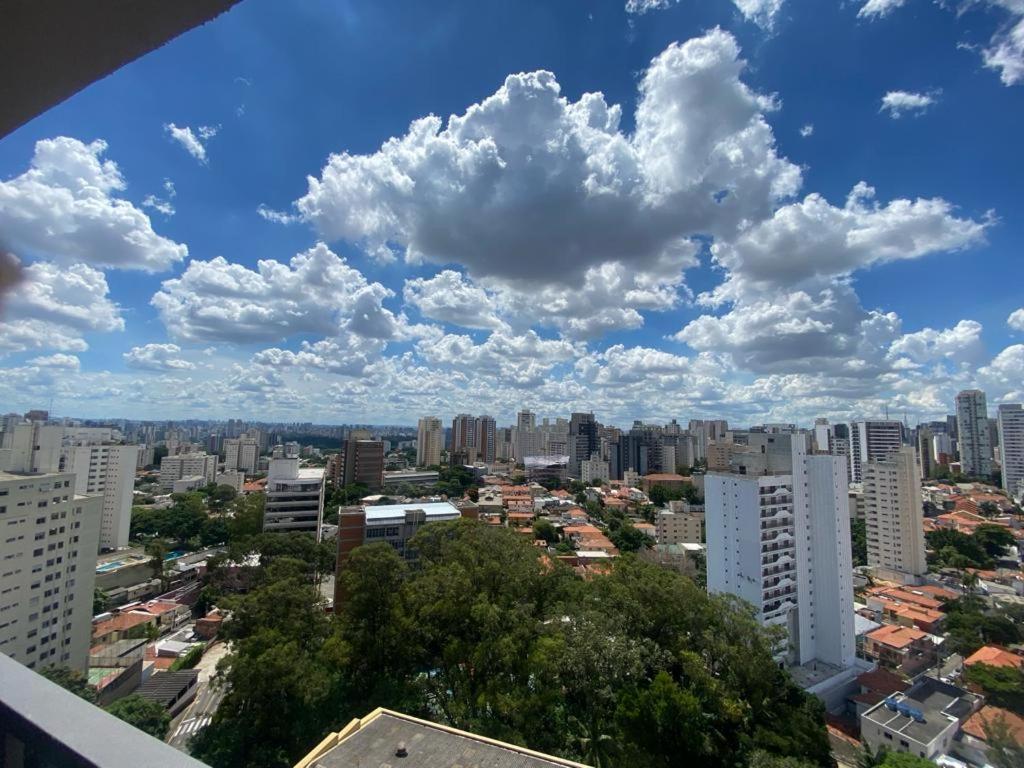 Apartamento ao lado metrô Vl. Mariana