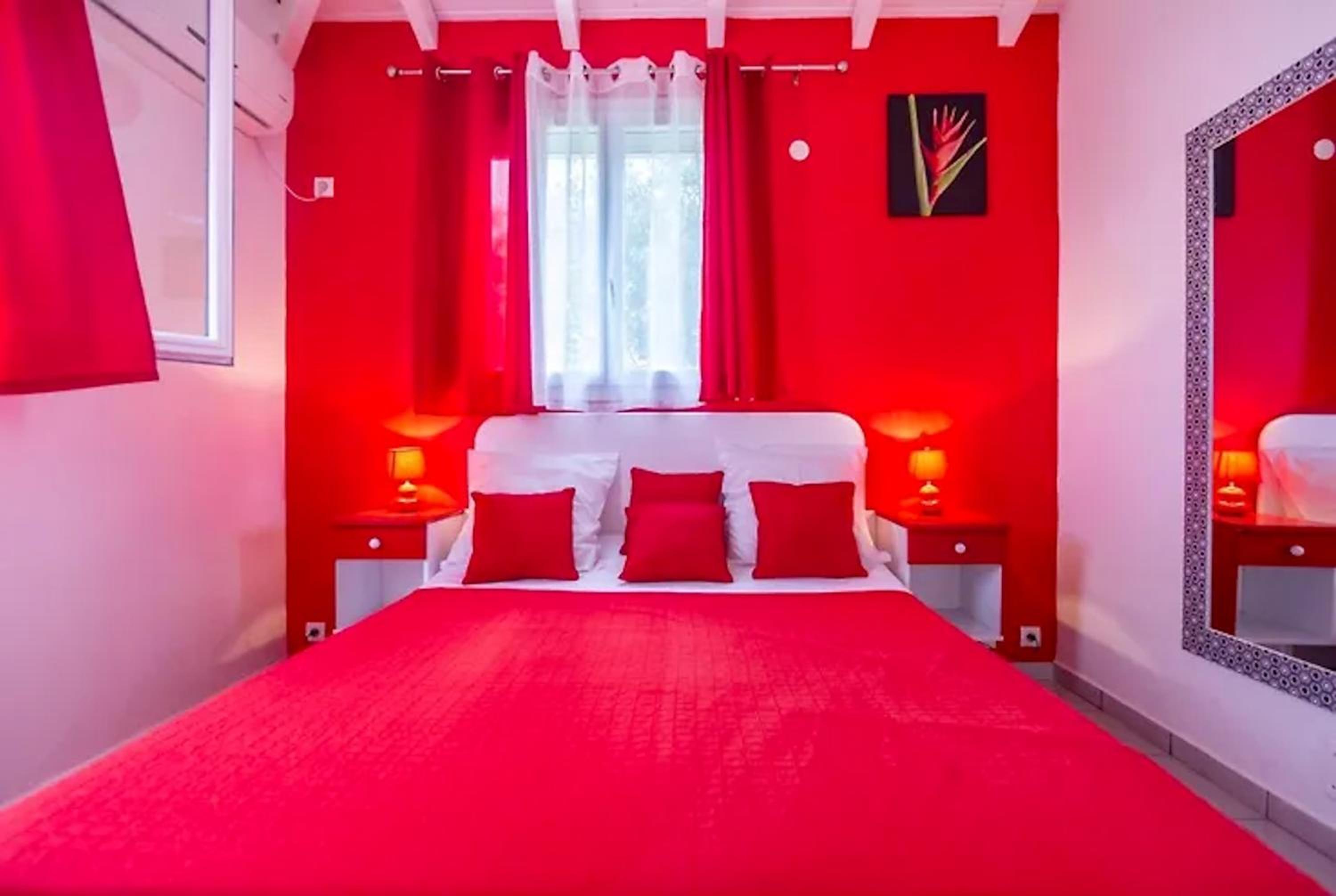 Maison charmante Le Moule avec piscine partagée