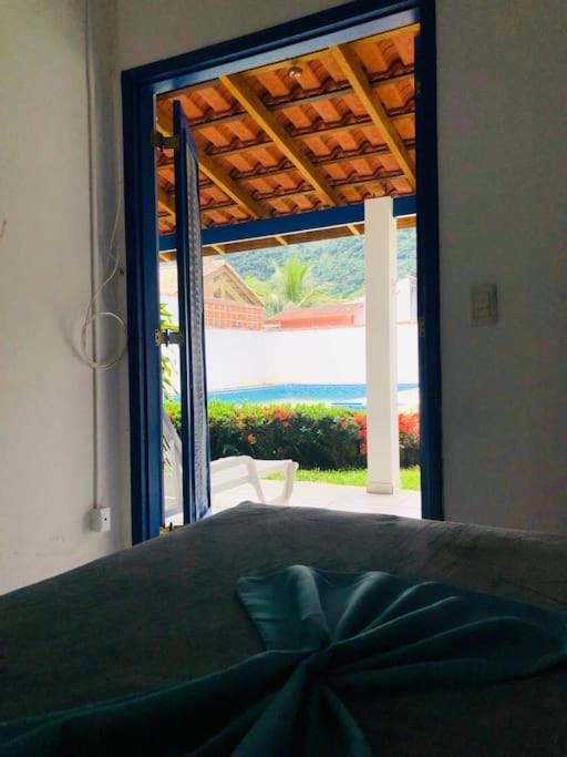 Aconchegante casa a 500 m da praia!