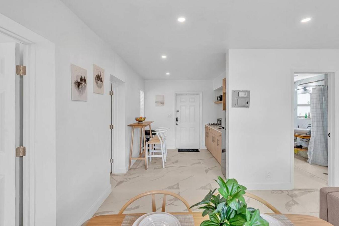 1941 Washington 1 Stunning newly updated apartment view 4
