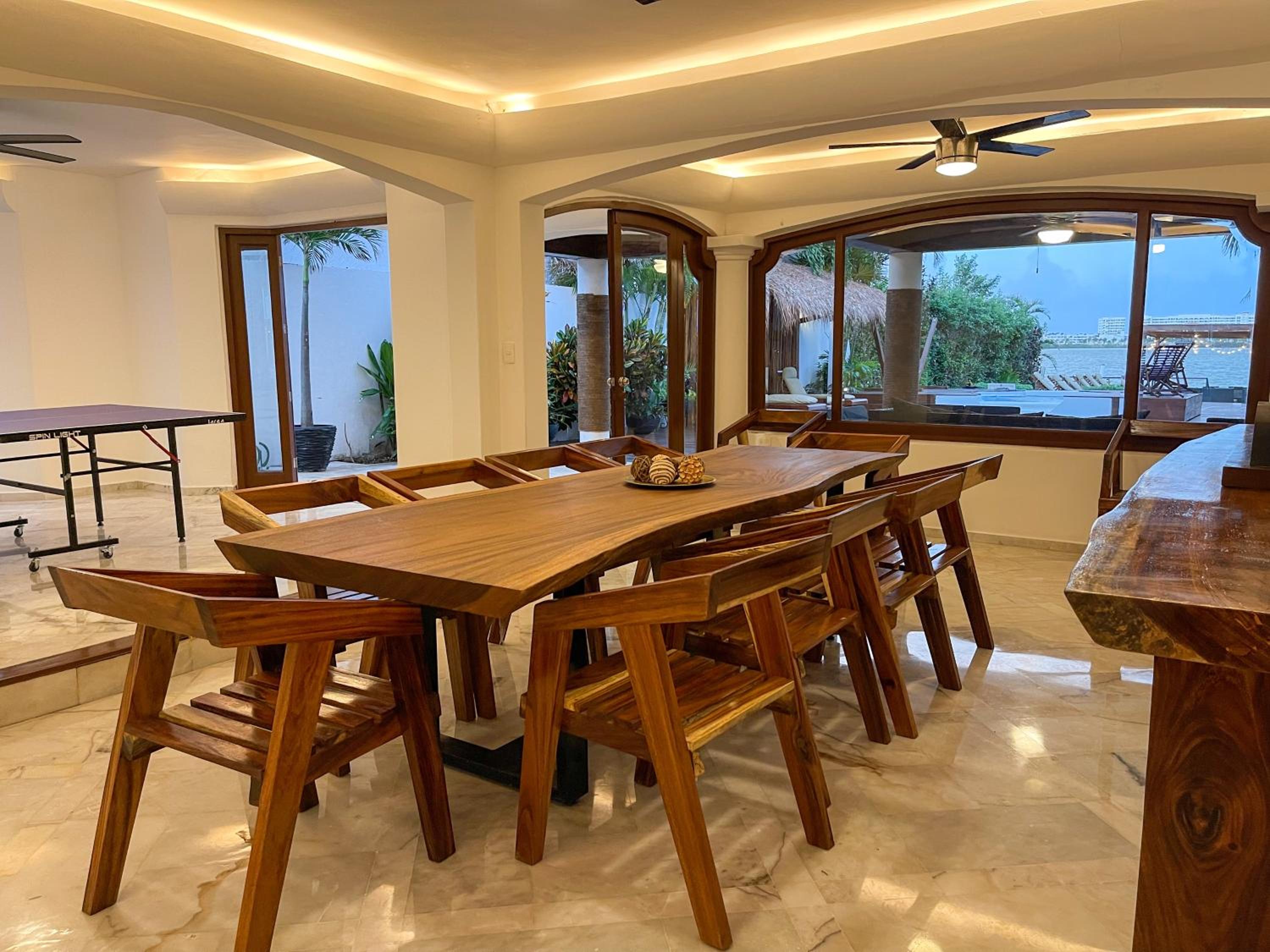 dining