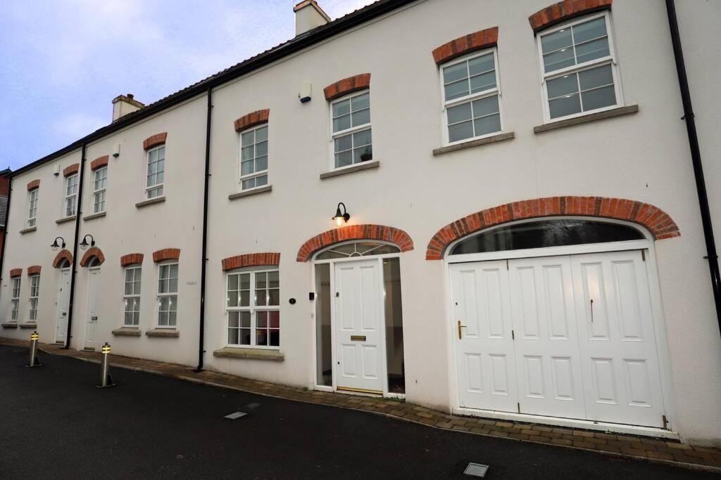 Royal Hillsborough Village Luxury Townhouse view 2