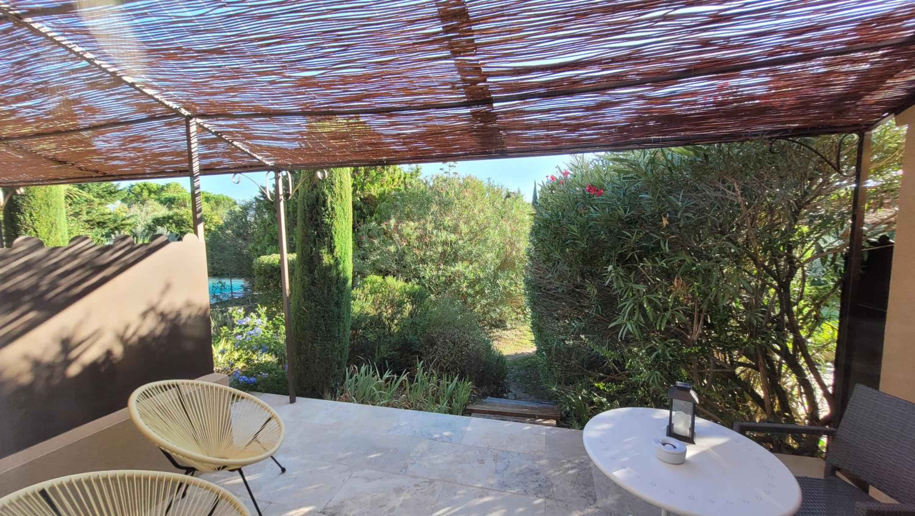Mas des Marguerites view 5