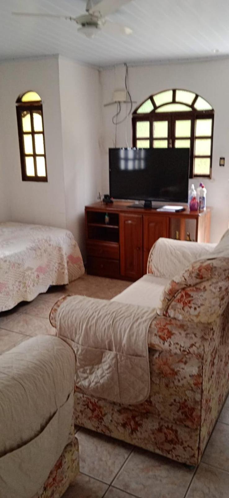 Casa para temporada em São Pedro da Aldeia Até 6 pessoas