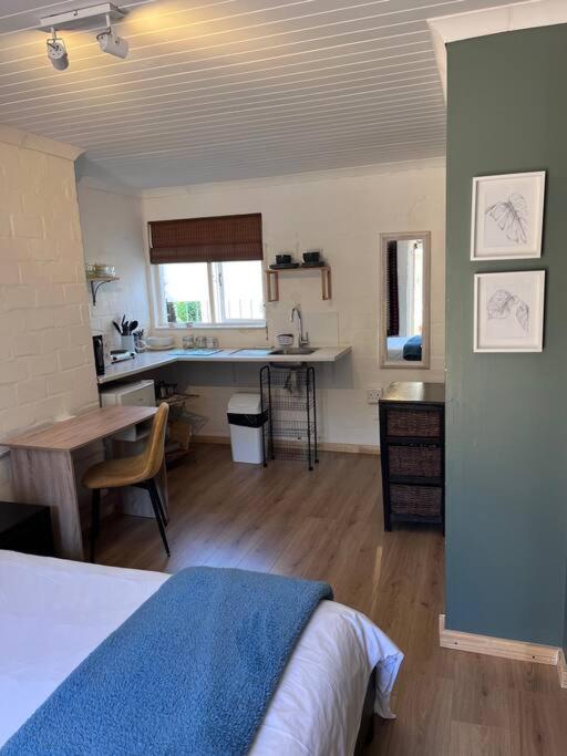 Lovely Garden Studio 2 - 10 minute walk to beach view 2