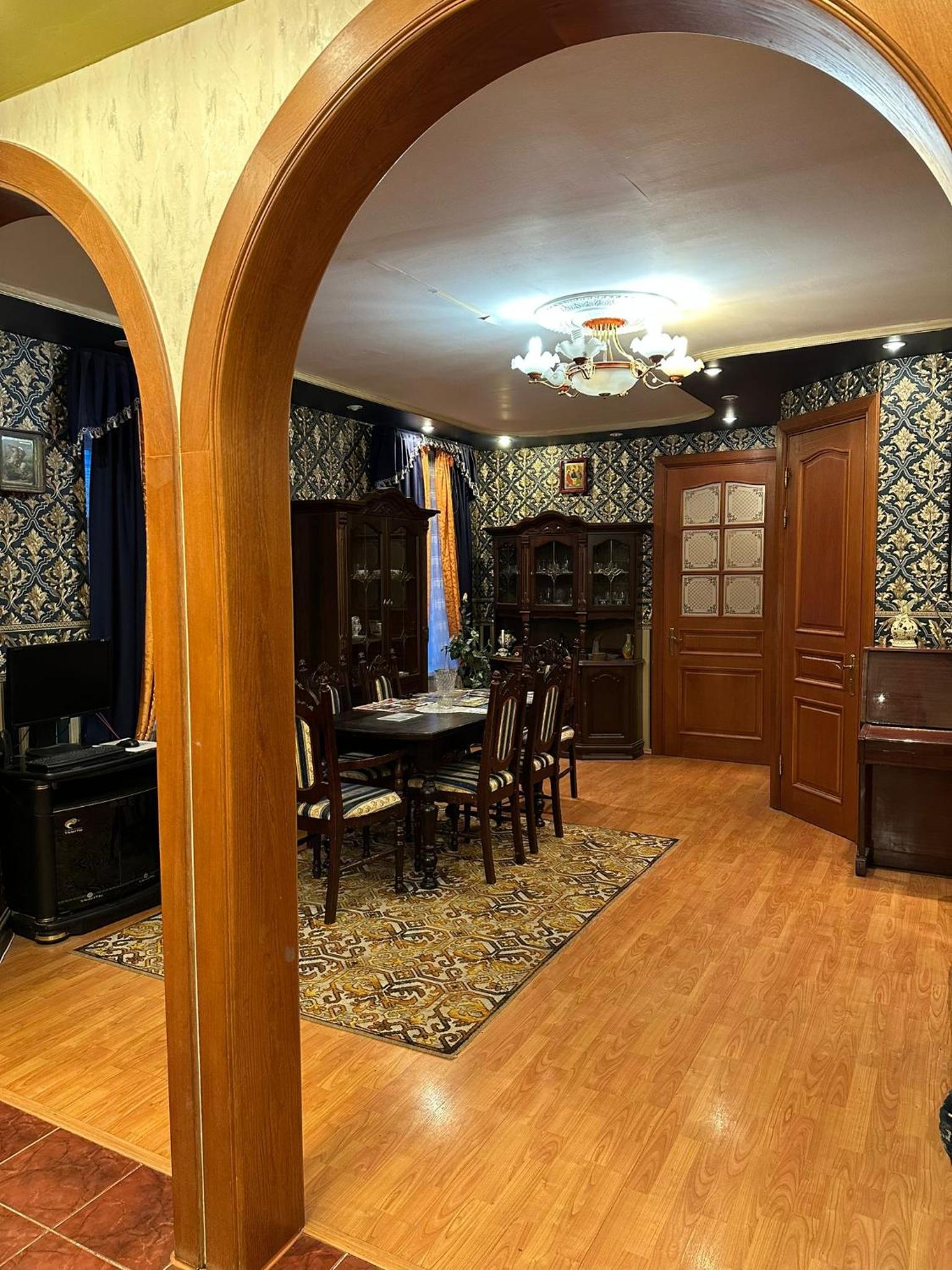 Elegant apartment in Riga centre view 3