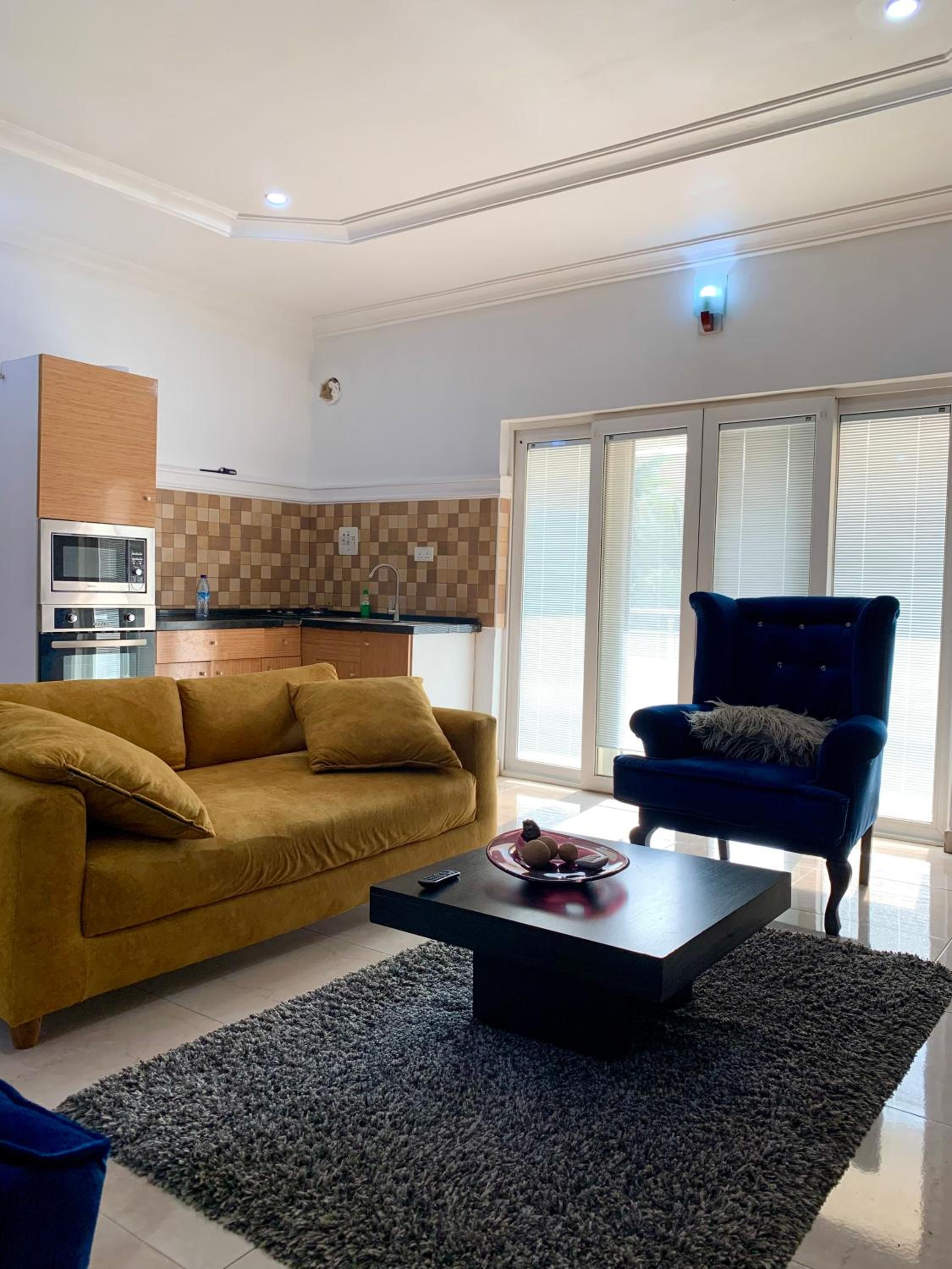 Tranquil Apartment - 247 Power, Wi-Fi, Washing Machine