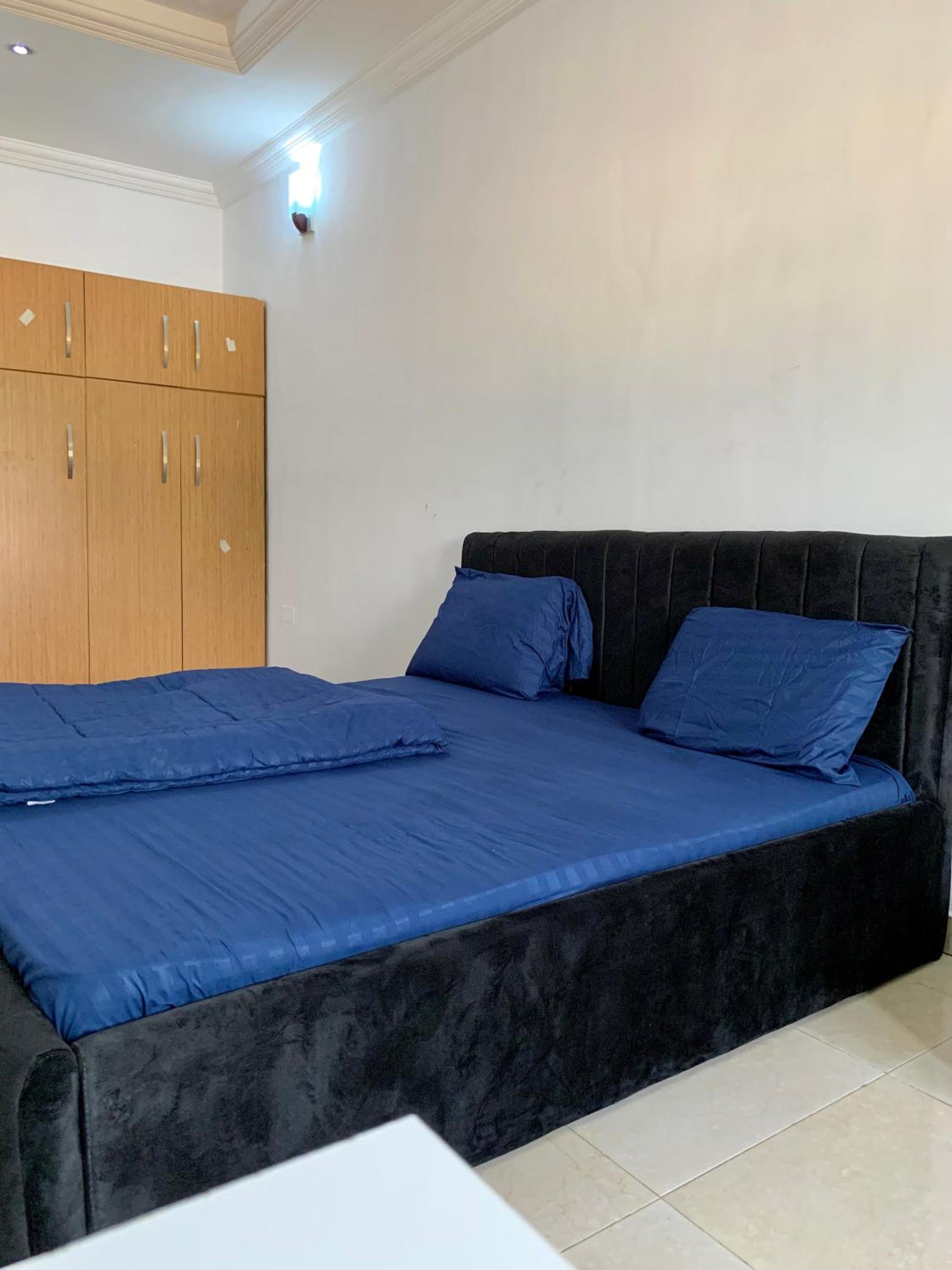 Tranquil Apartment - 247 Power, Wi-Fi, Washing Machine