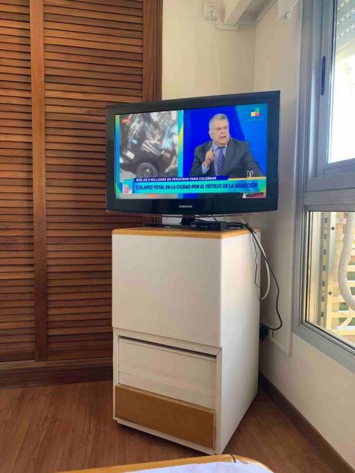 Departamento Entero en Piso 6 enfrente al Shopping view 4