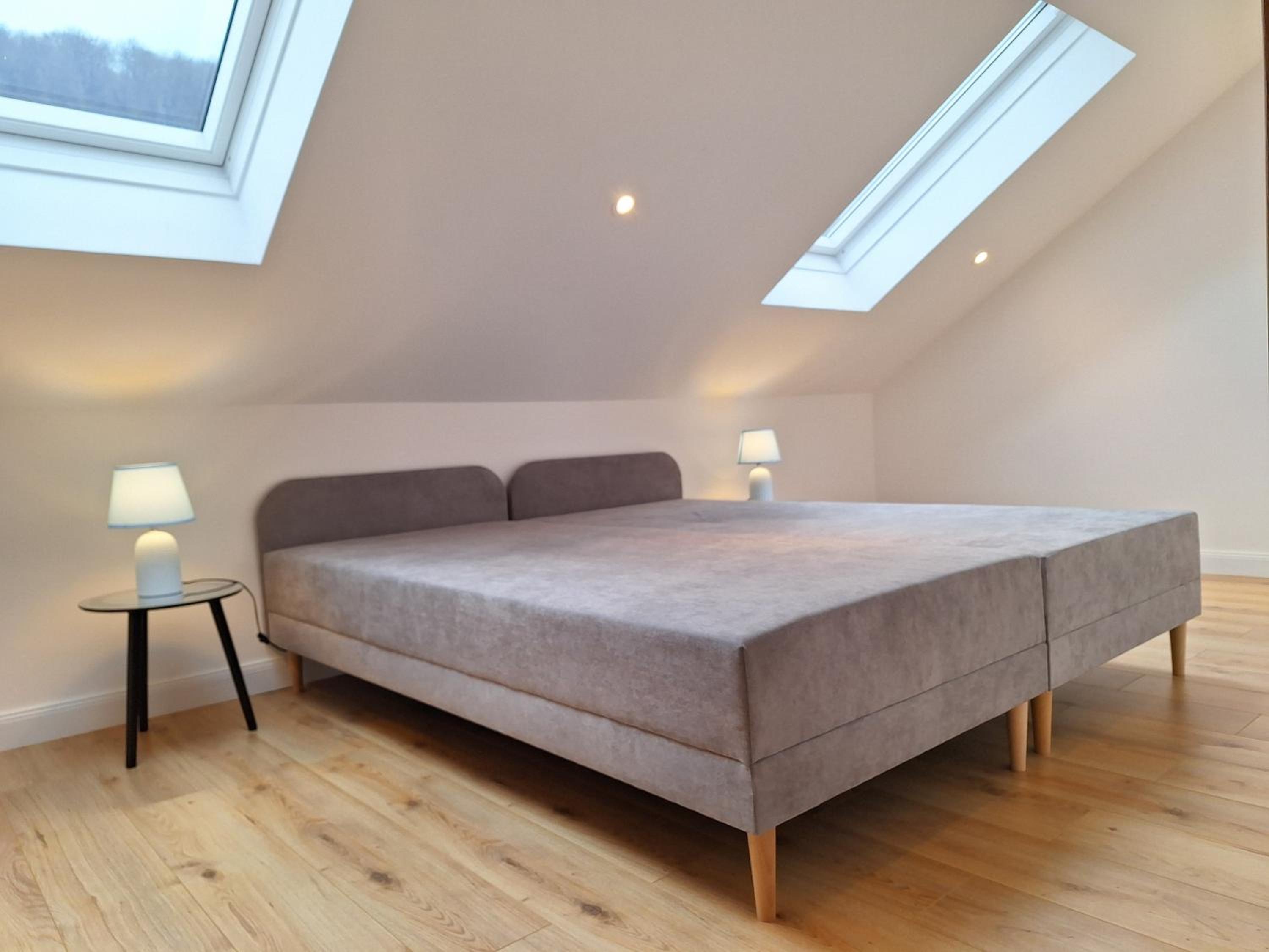 65m2 Apartment near Vienna - Up to 6 Guests - Self Check-in - Free Parking