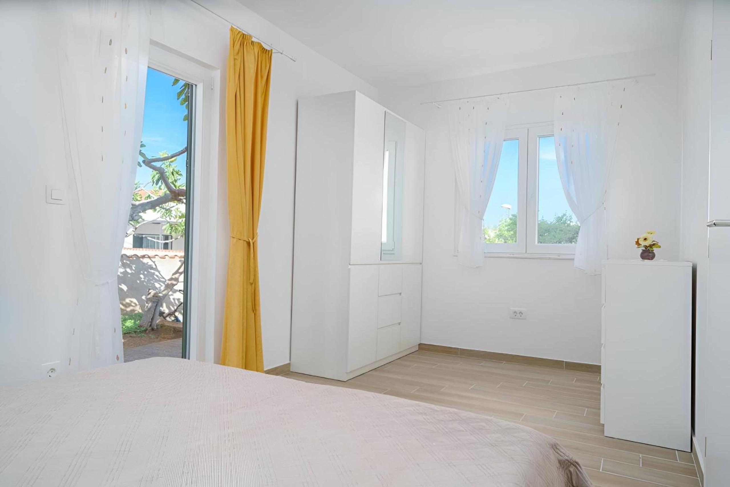 NEW! Pool Holiday House 2+1 in Vodice