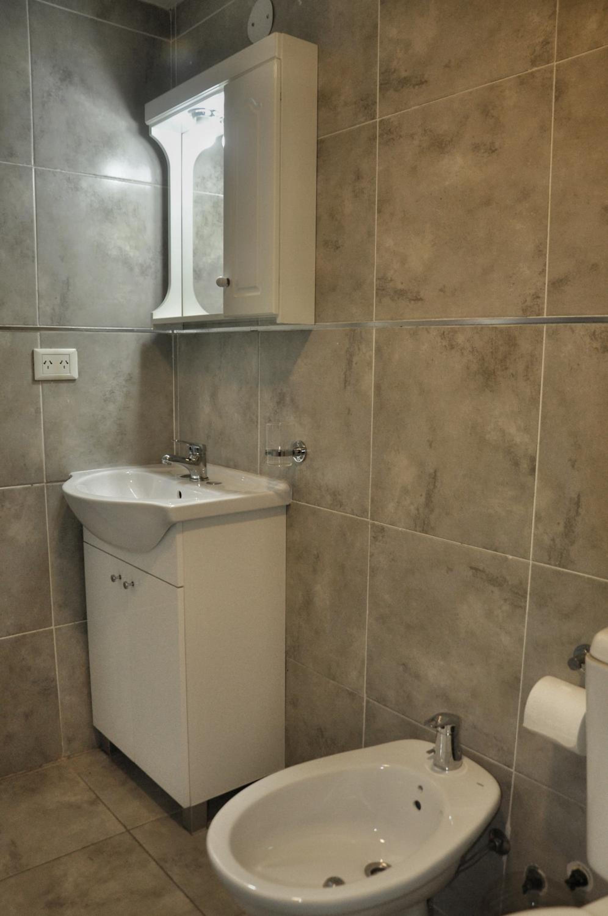 Hospedate en Depto céntrico con balcón y Vista a los Cerros