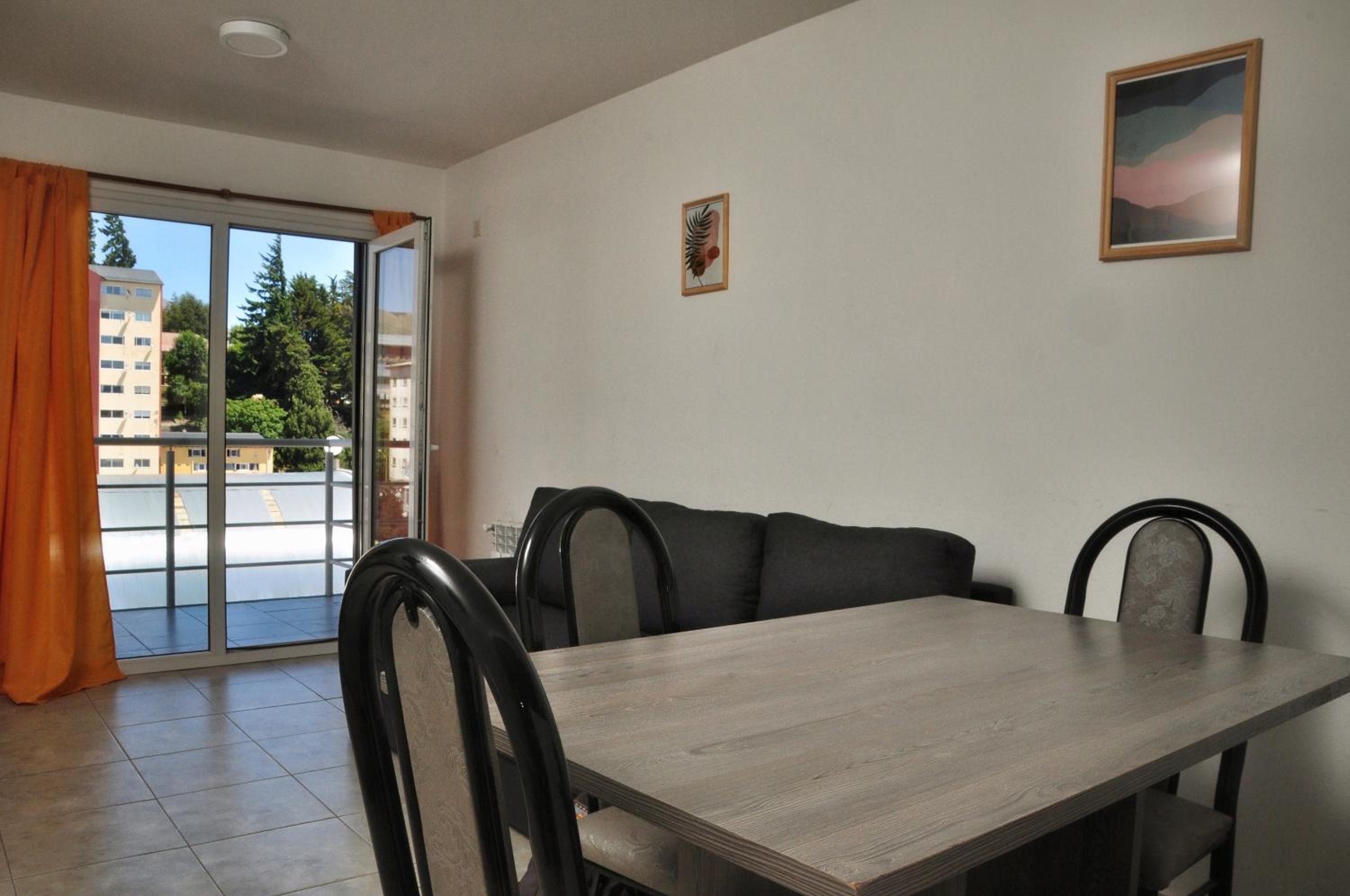 Hospedate en Depto céntrico con balcón y Vista a los Cerros