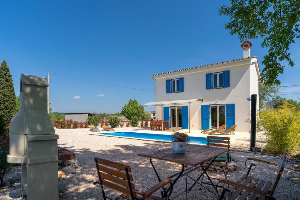 Villa Shana view 3