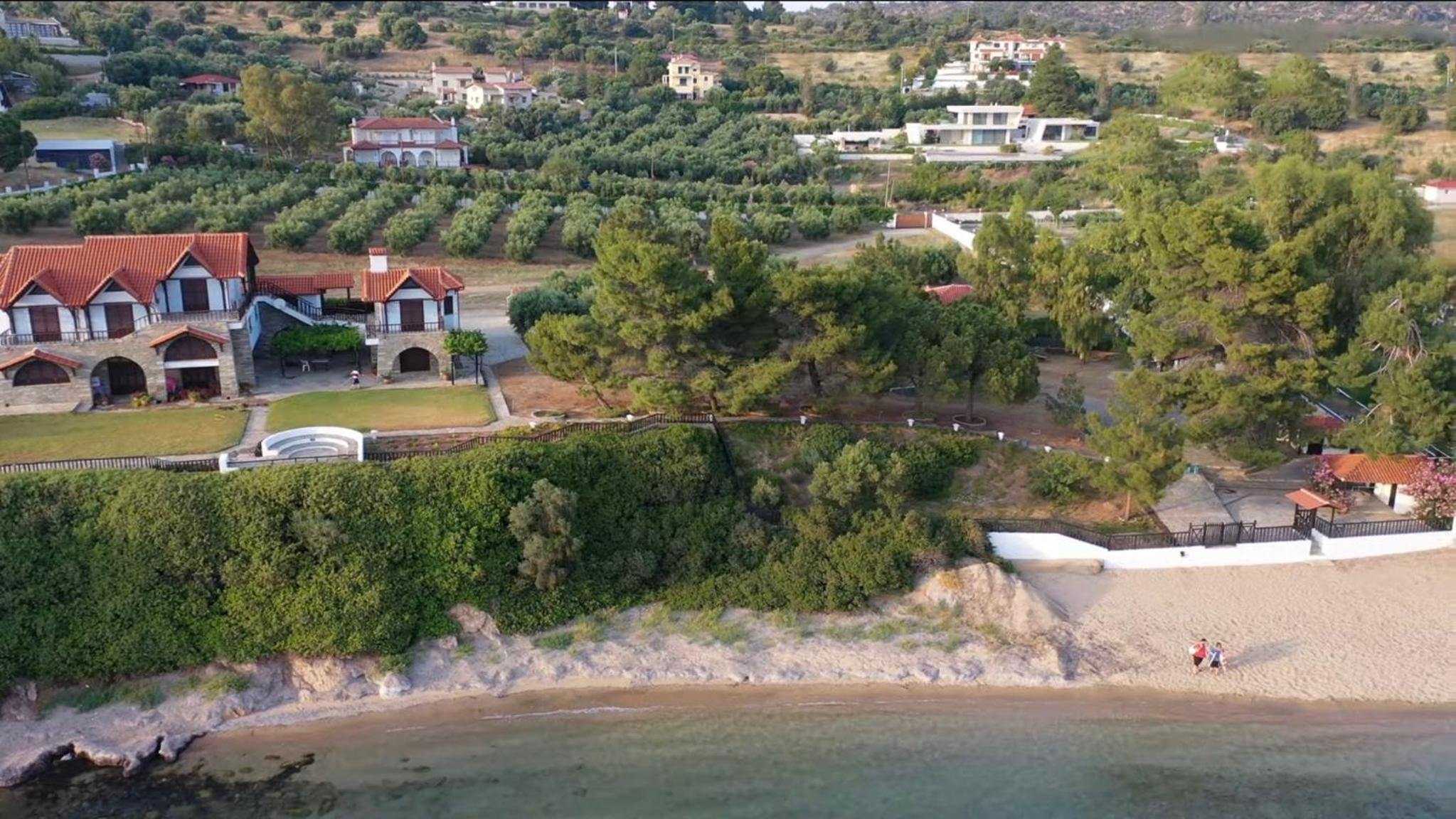 Kastri Treehouse