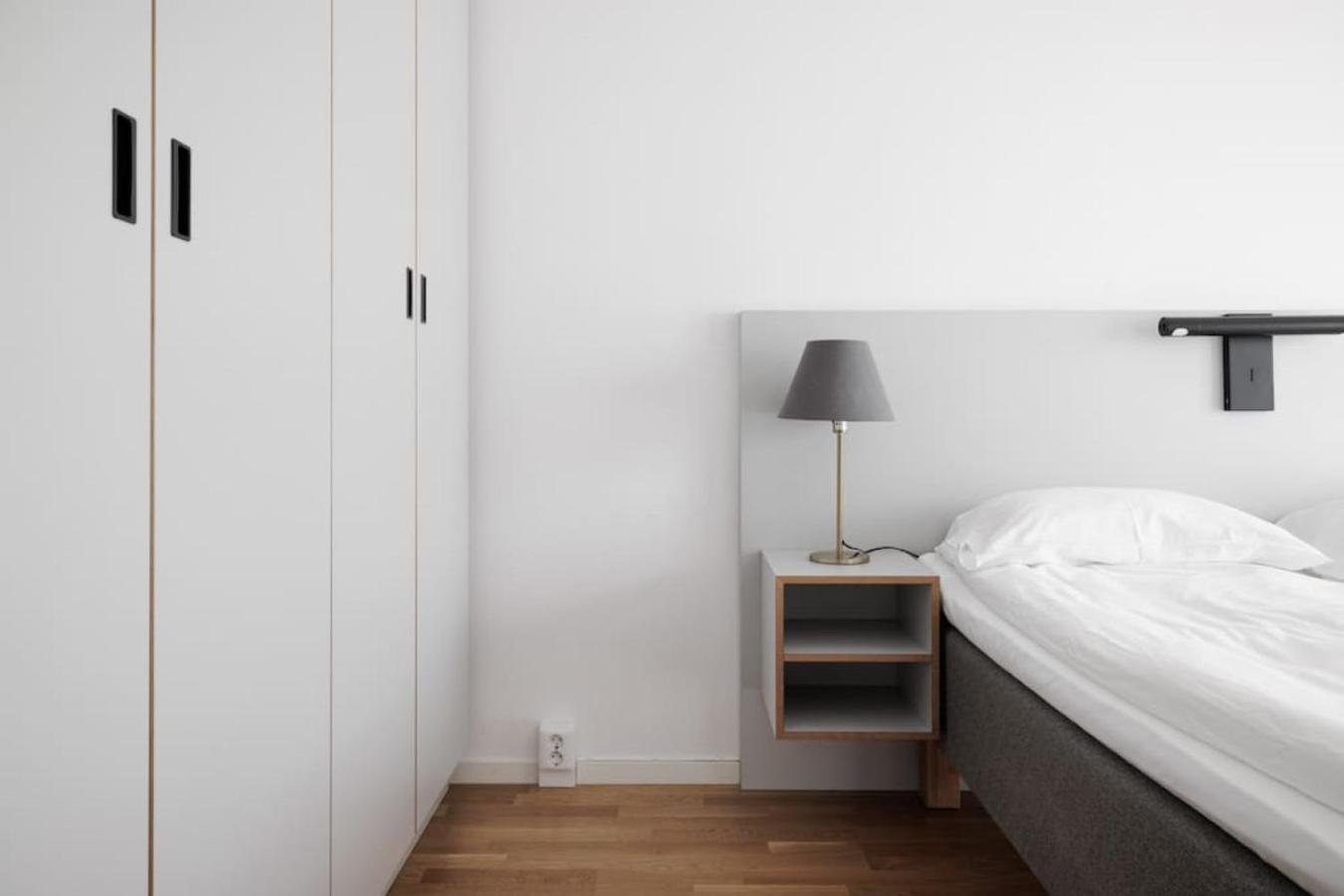 Modern City Retreat w. workspace