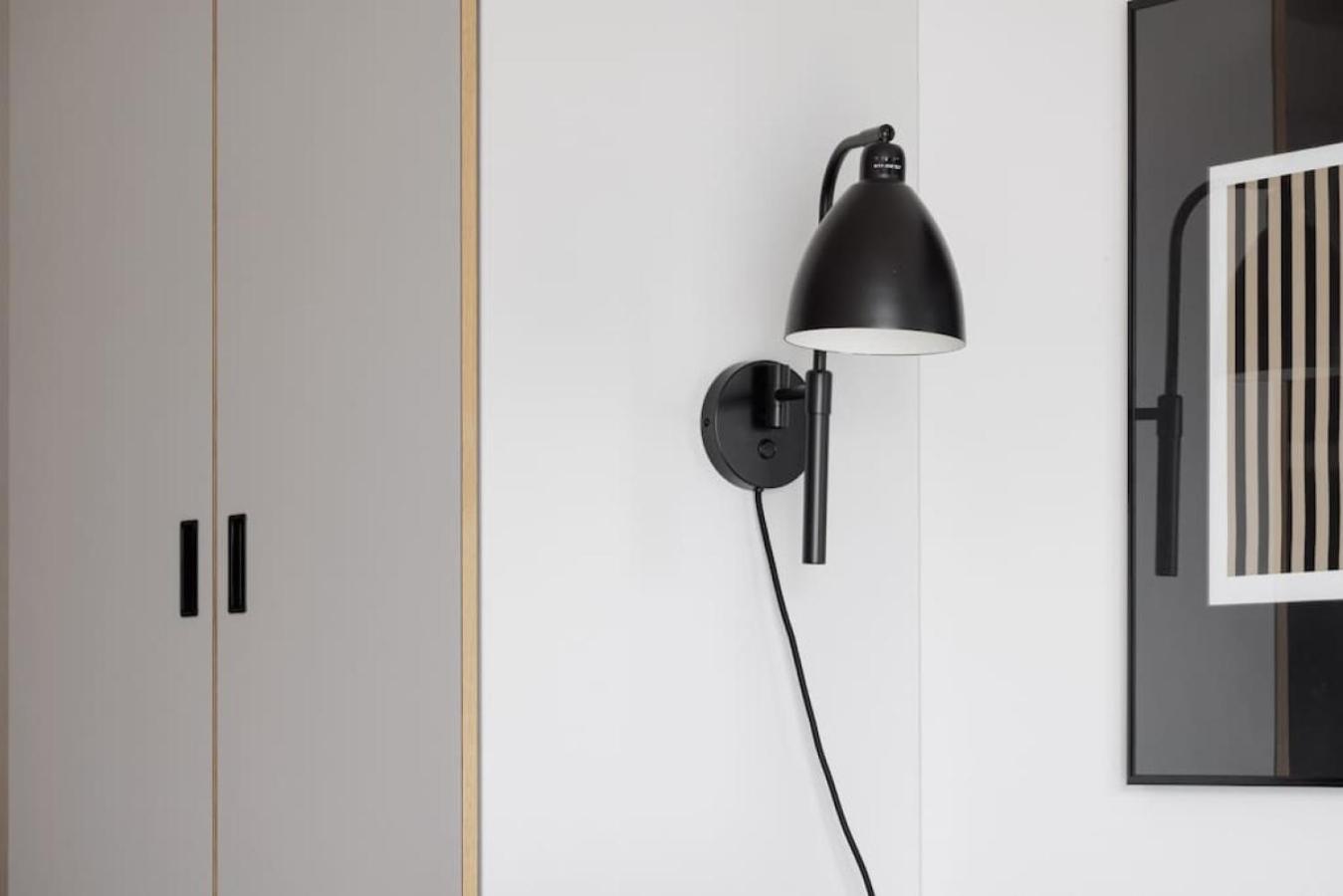Modern City Retreat w. workspace