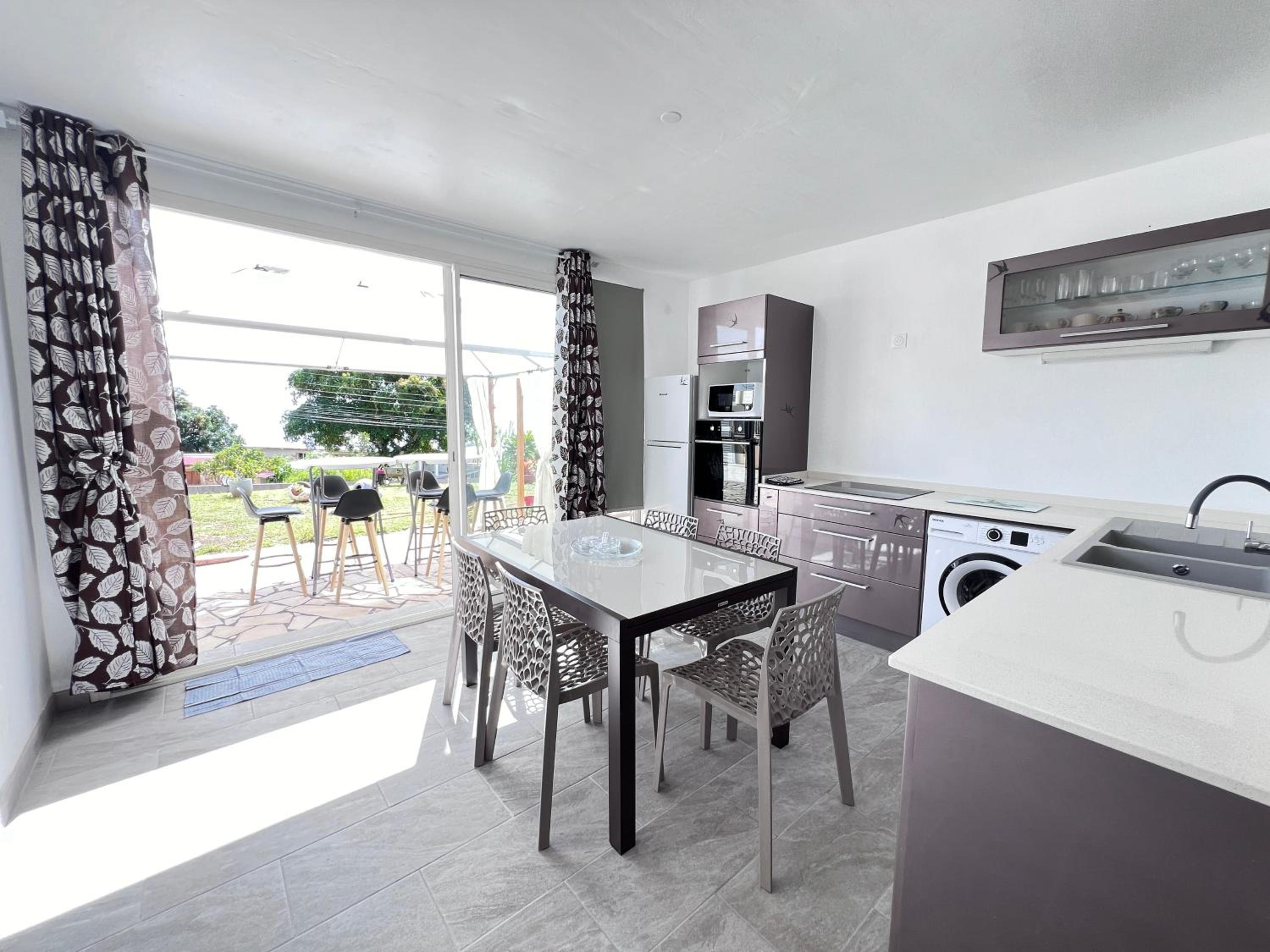 Appartement T3 Sainte-Luce - Jacuzzi Privé et Vue sur le Diamant view 5
