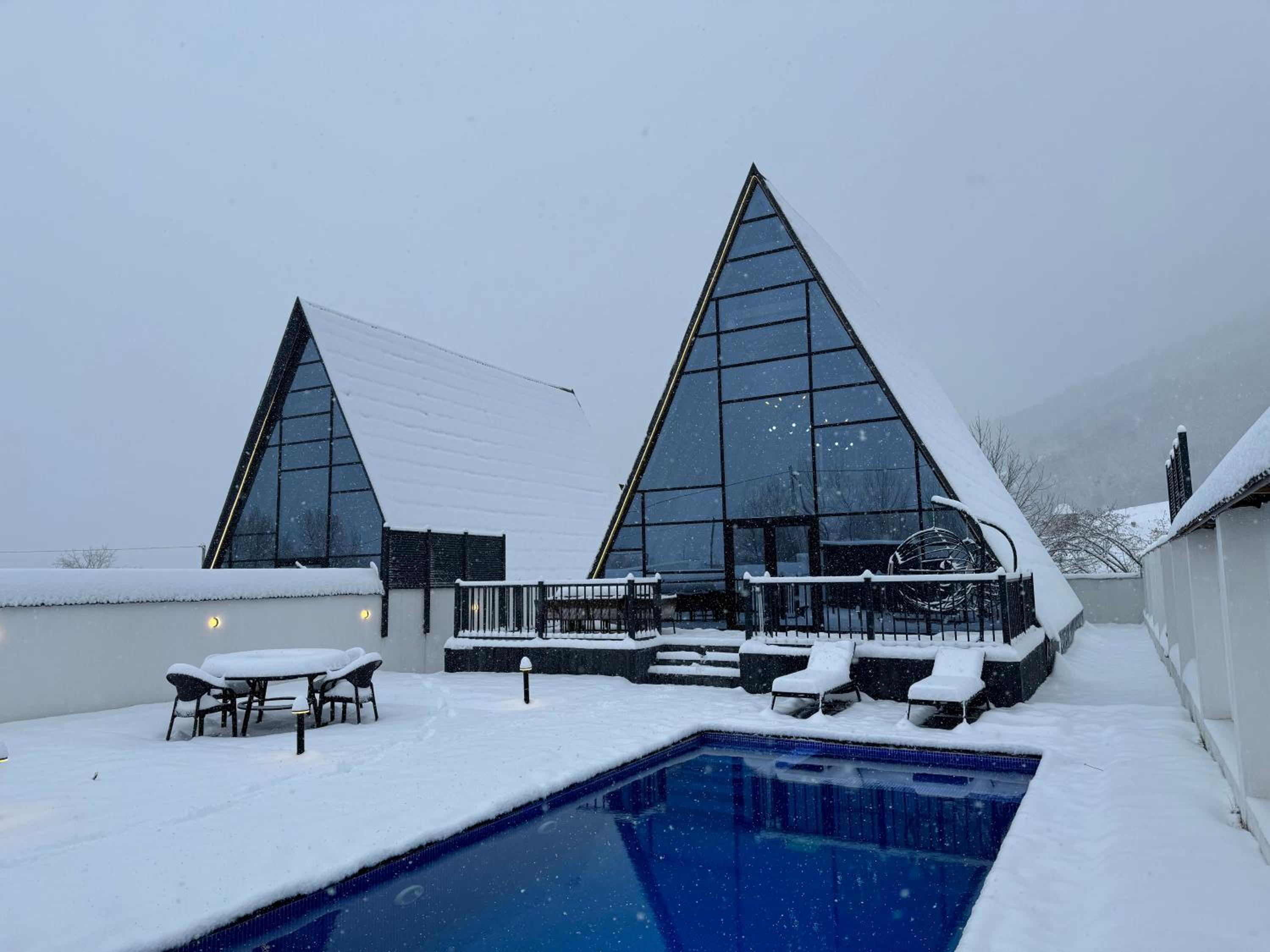 Qafqaz Falcon Chalet