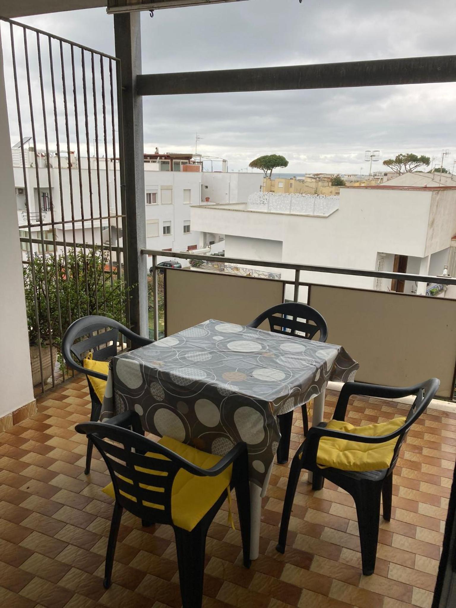 APPARTAMENTO con TERRAZZA SUL MARE view 5