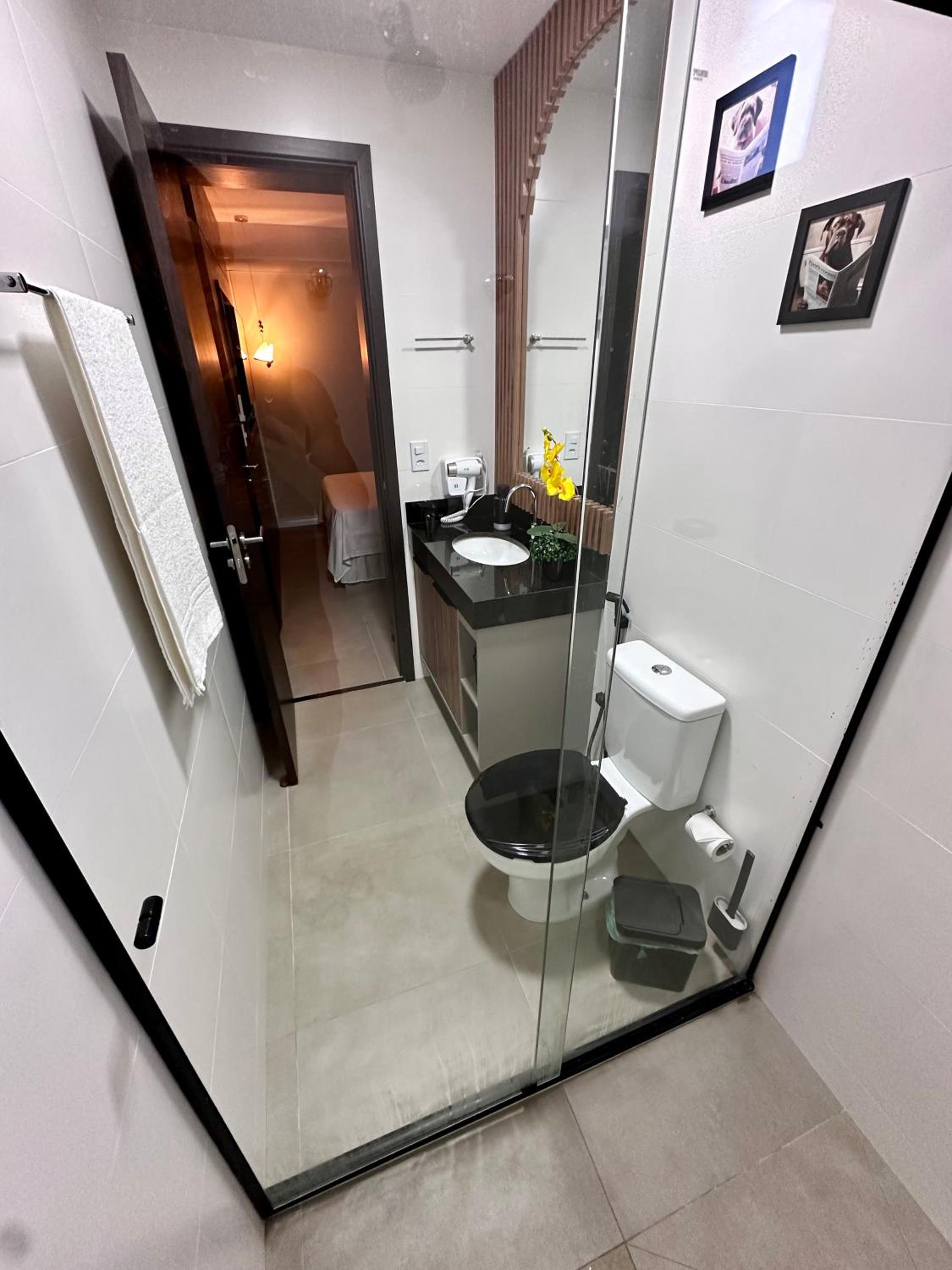 Apartamento novo e completo há 500m da praia Ponta Verde!