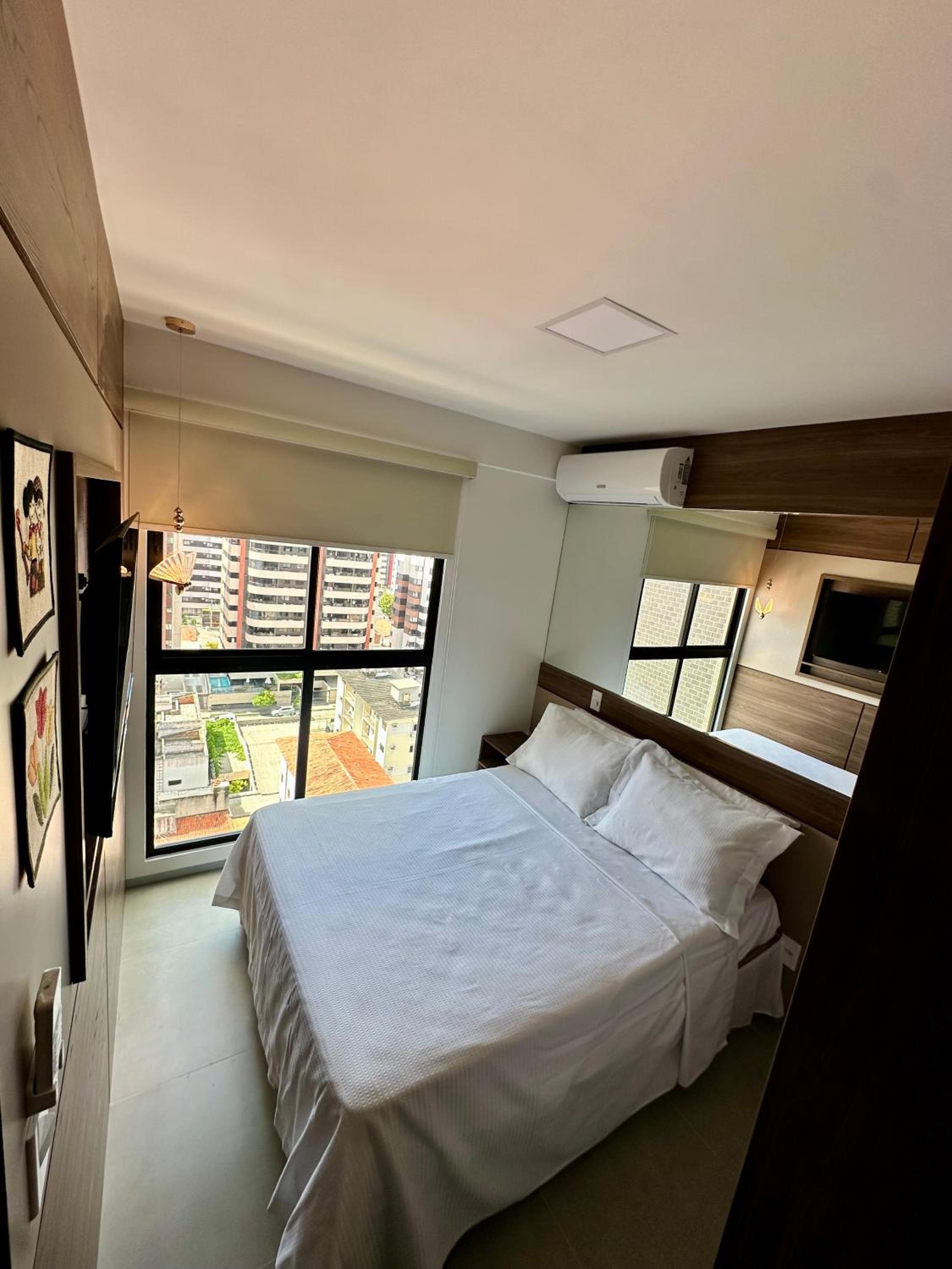 Apartamento novo e completo há 500m da praia Ponta Verde!