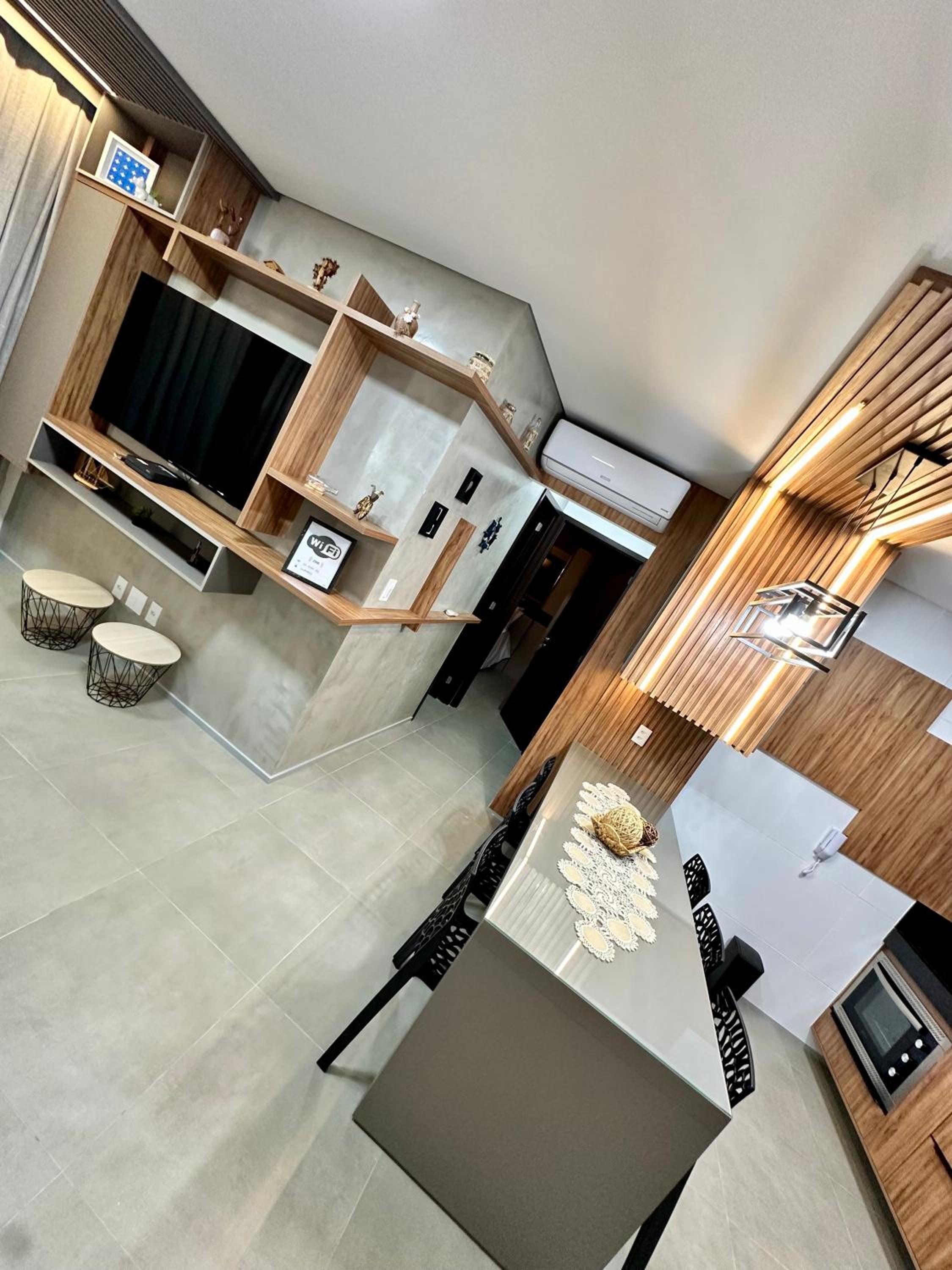 Apartamento novo e completo há 500m da praia Ponta Verde!