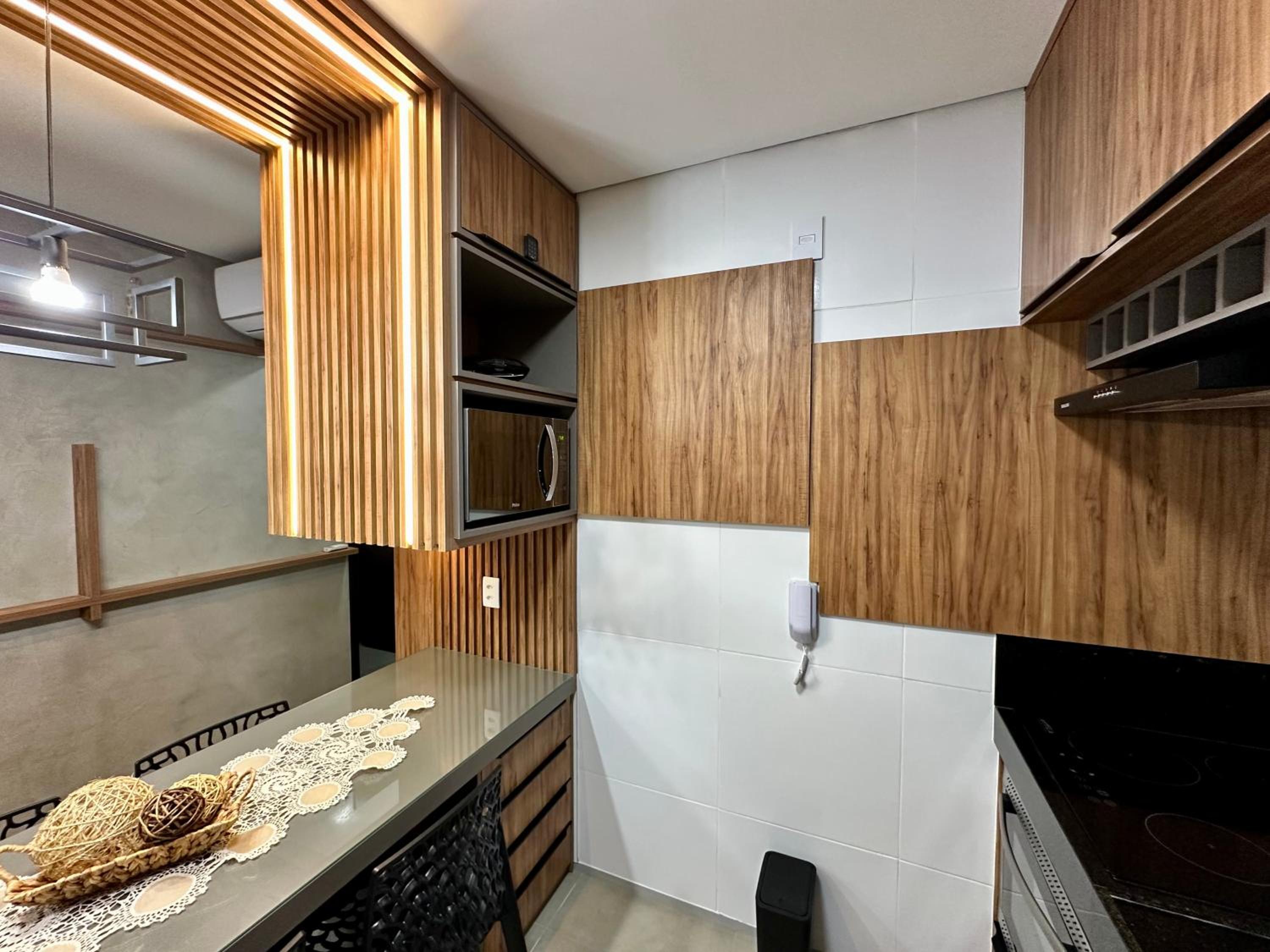 Apartamento novo e completo há 500m da praia Ponta Verde!