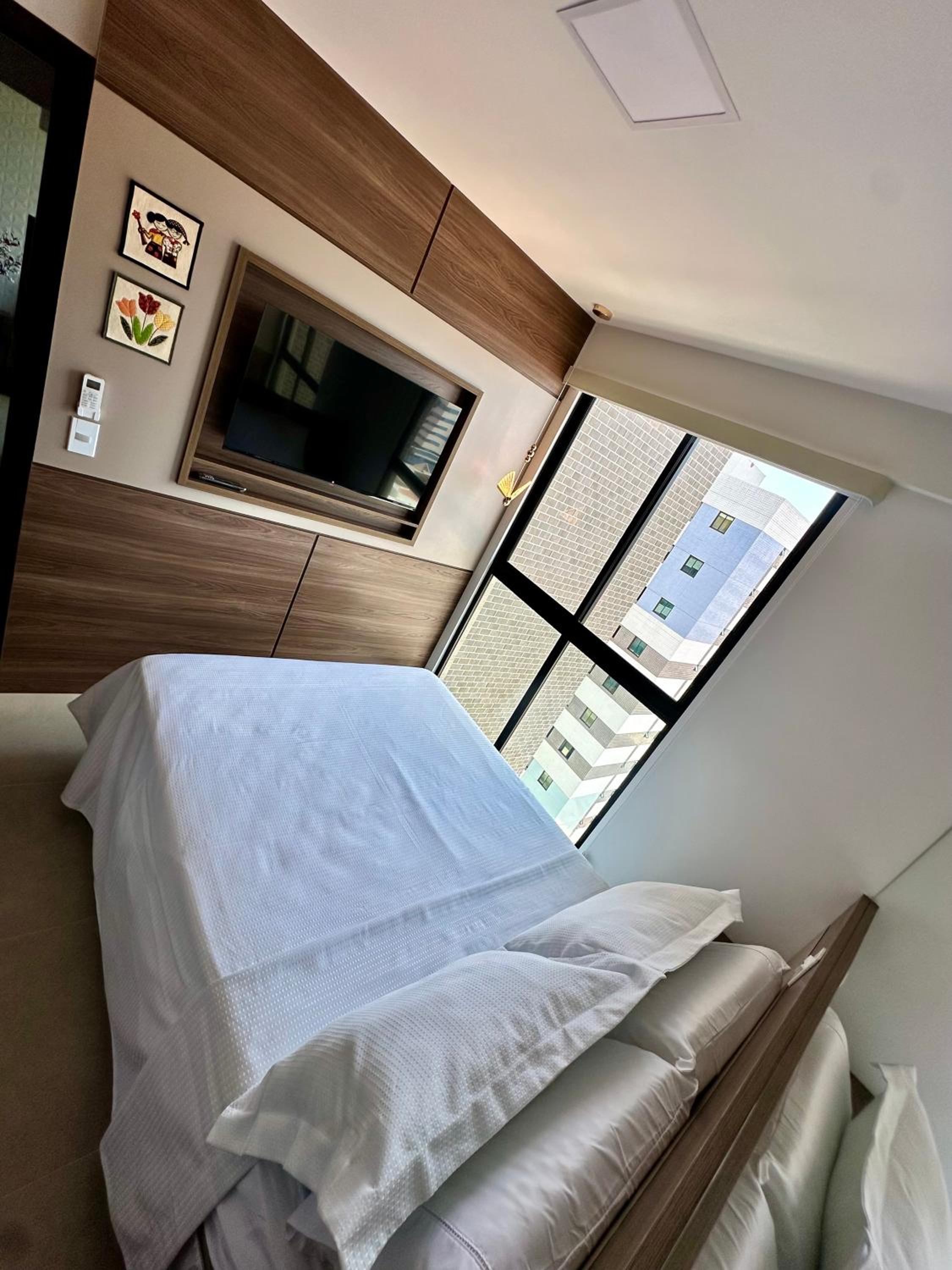 Apartamento novo e completo há 500m da praia Ponta Verde!