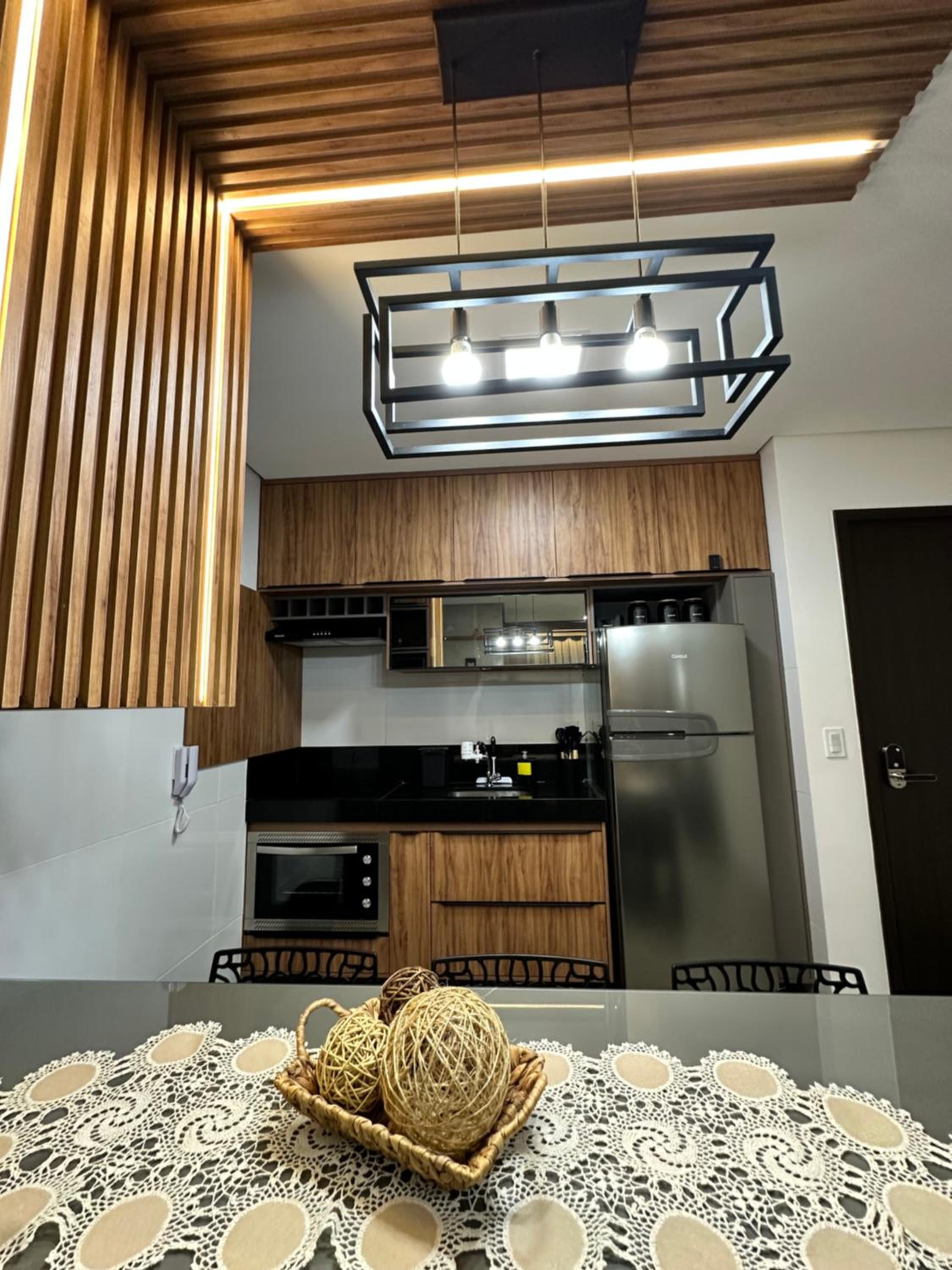 Apartamento novo e completo há 500m da praia Ponta Verde!