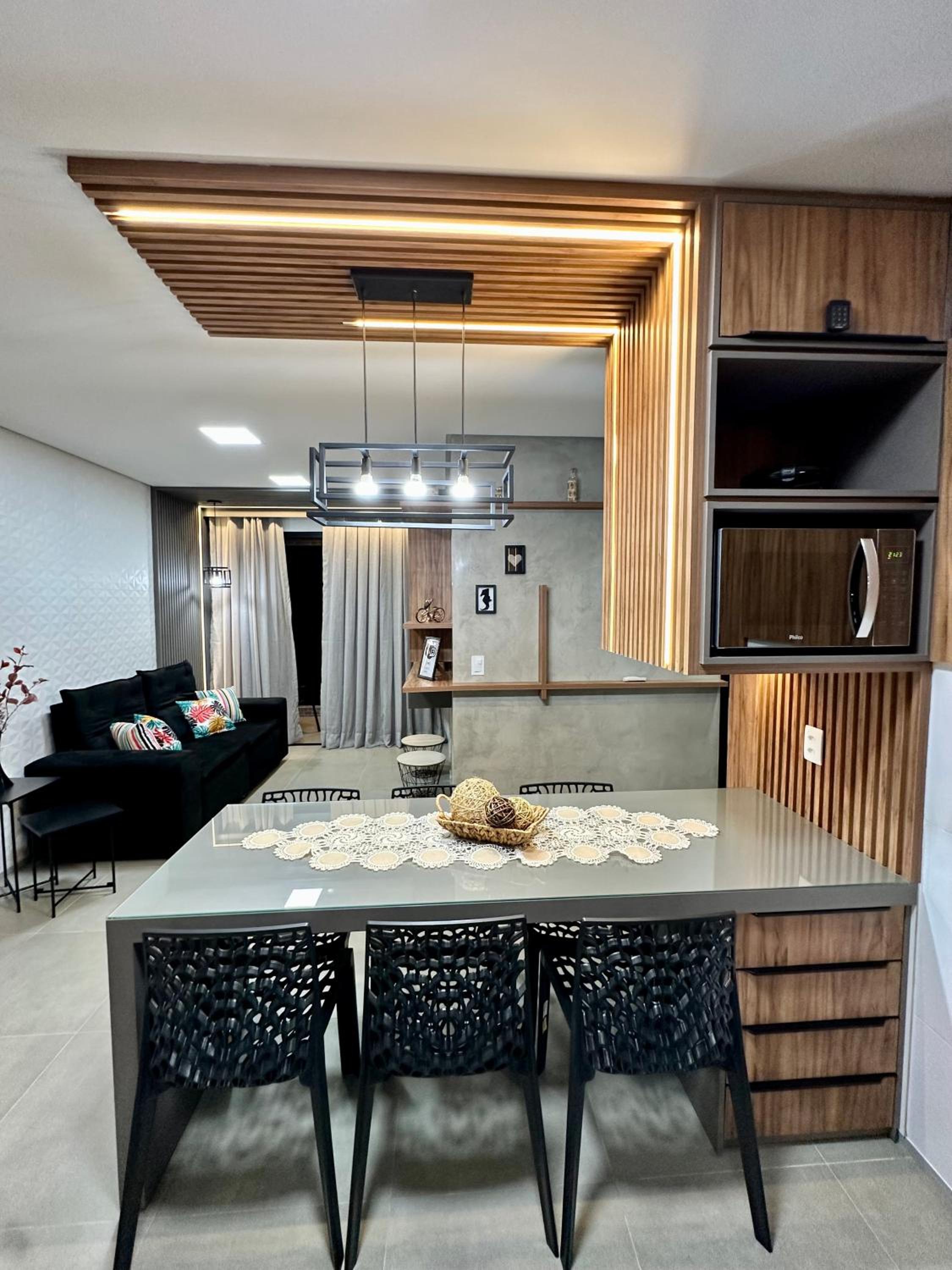 Apartamento novo e completo há 500m da praia Ponta Verde!