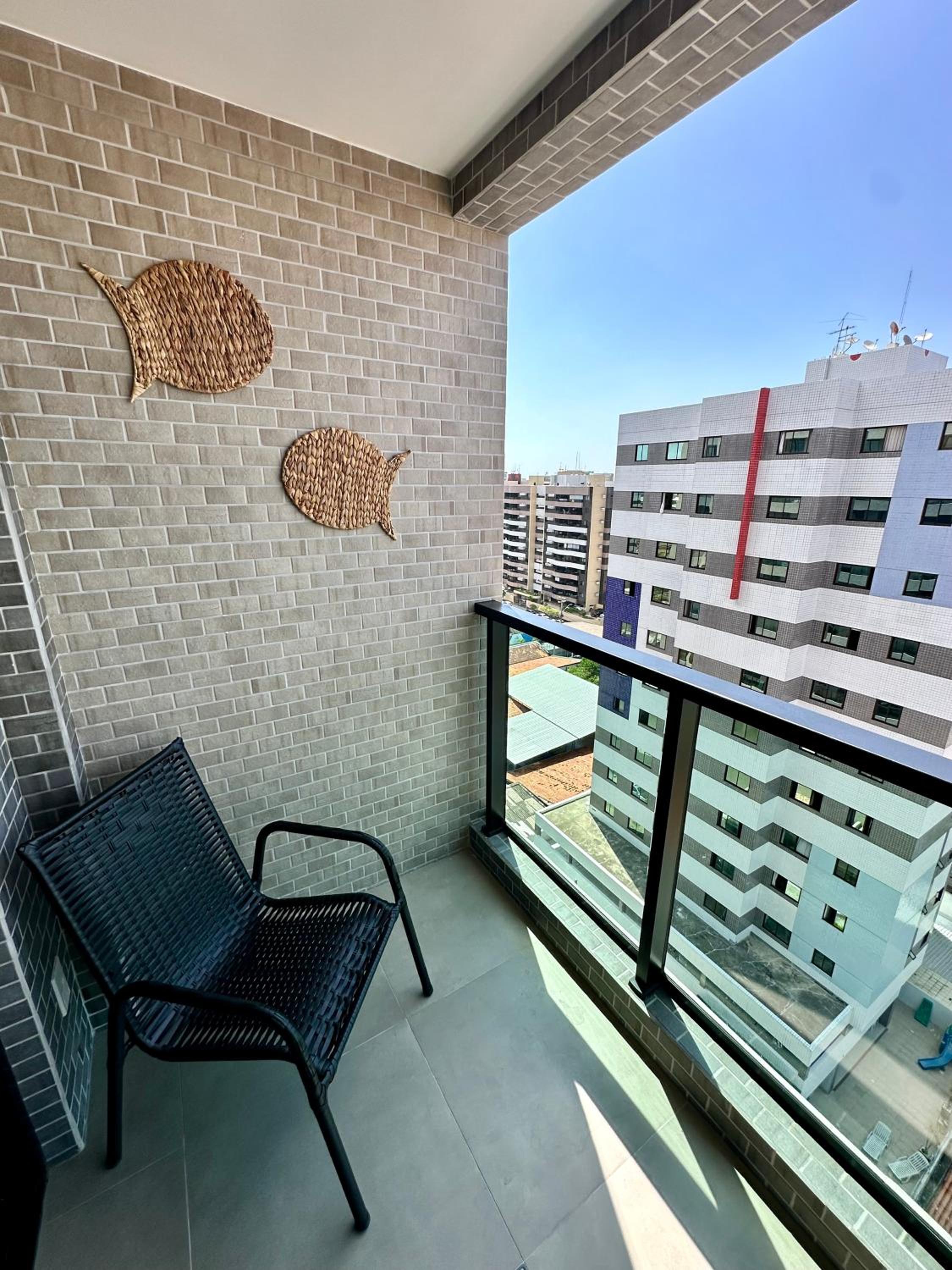 Apartamento novo e completo há 500m da praia Ponta Verde!