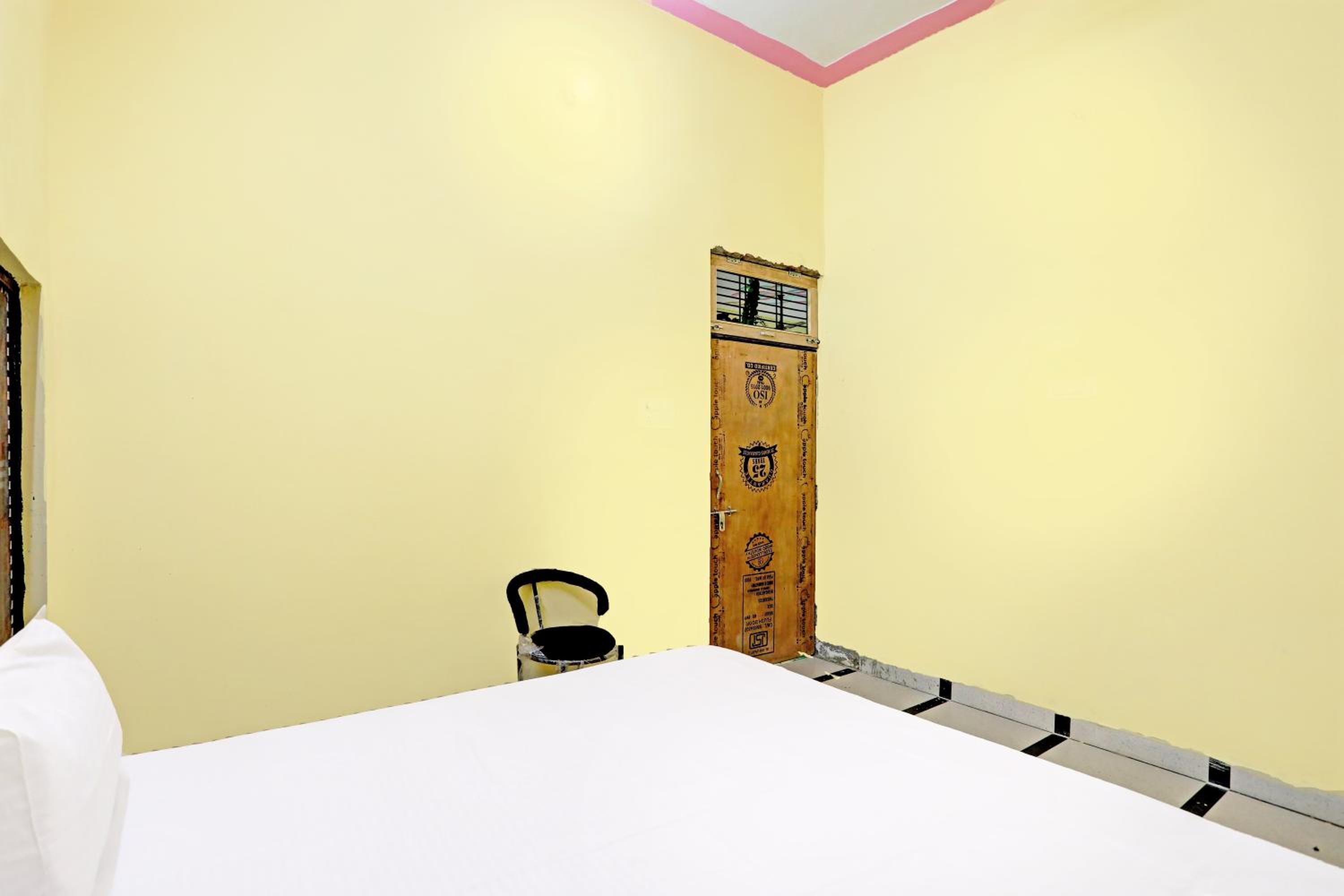 Hotel O J.M.D Restaurant &rooms view 4