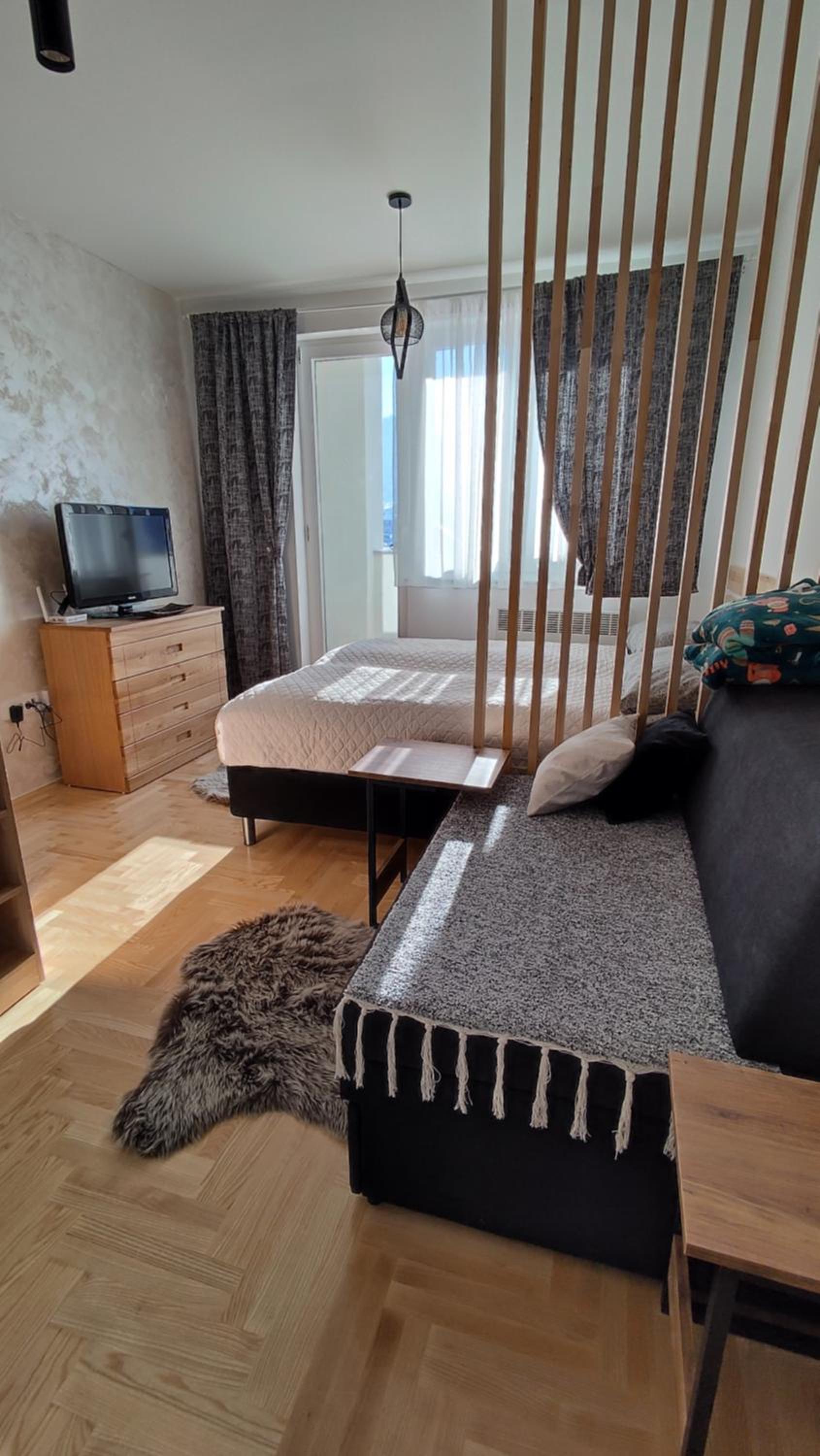 Studio apartman Pale