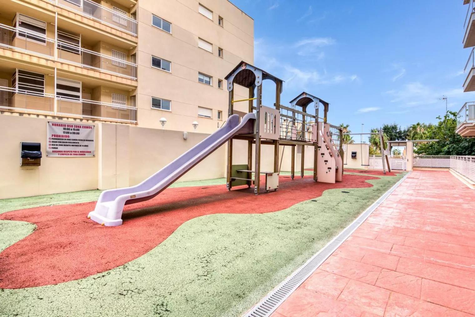 Apartamento con PISCINA ideal FAMILIAS