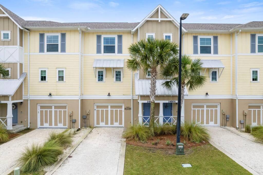 eBikes, Pool, Hot Tub, Luxury 3 bd with Games view 3