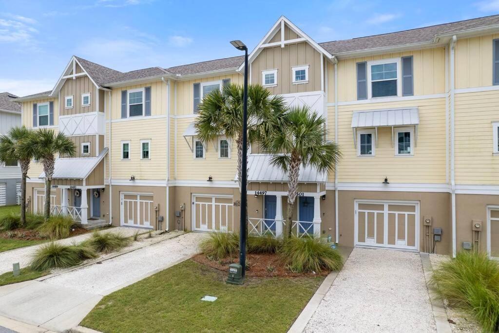 eBikes, Pool, Hot Tub, Luxury 3 bd with Games view 4