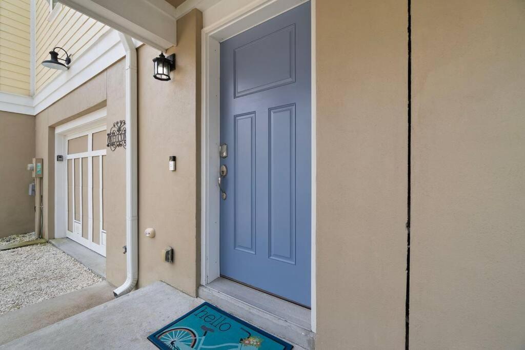 eBikes, Pool, Hot Tub, Luxury 3 bd with Games view 5