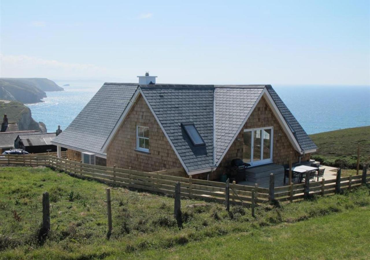 4 Bed in Porthtowan oc-pc718a