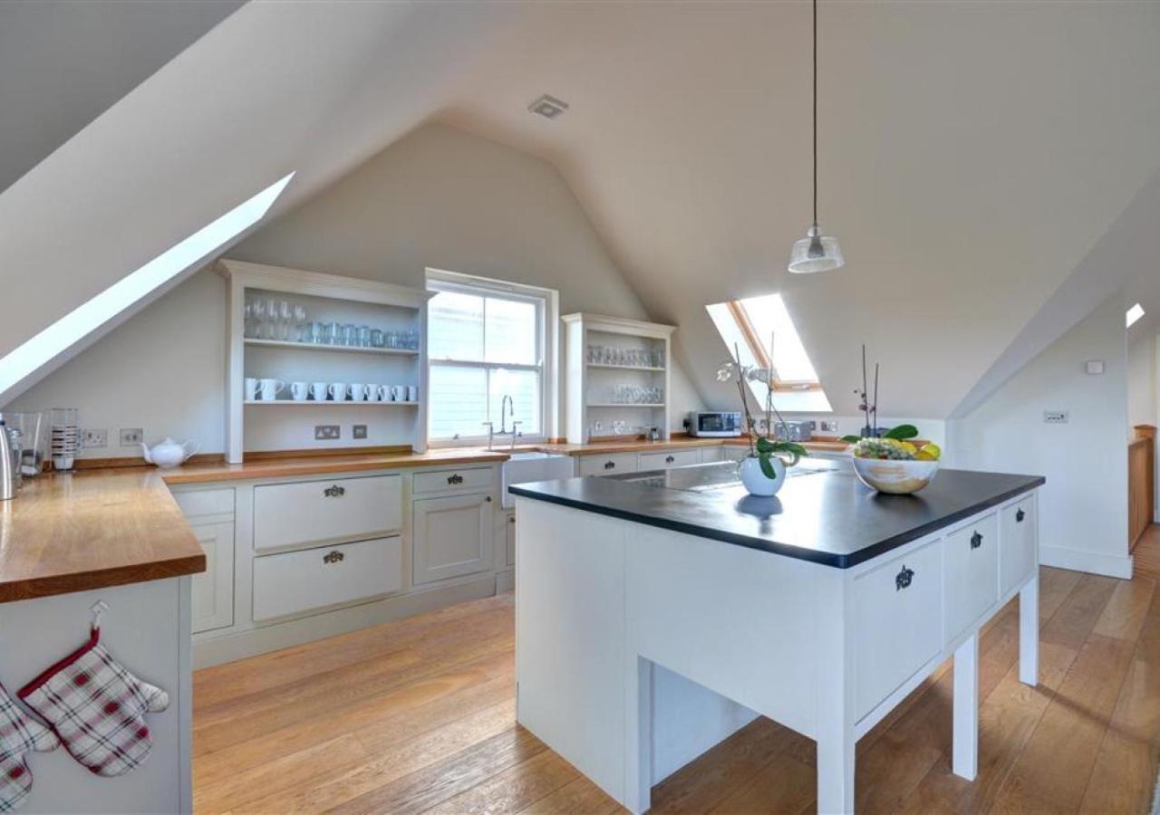 4 Bed in Porthtowan oc-pc718a