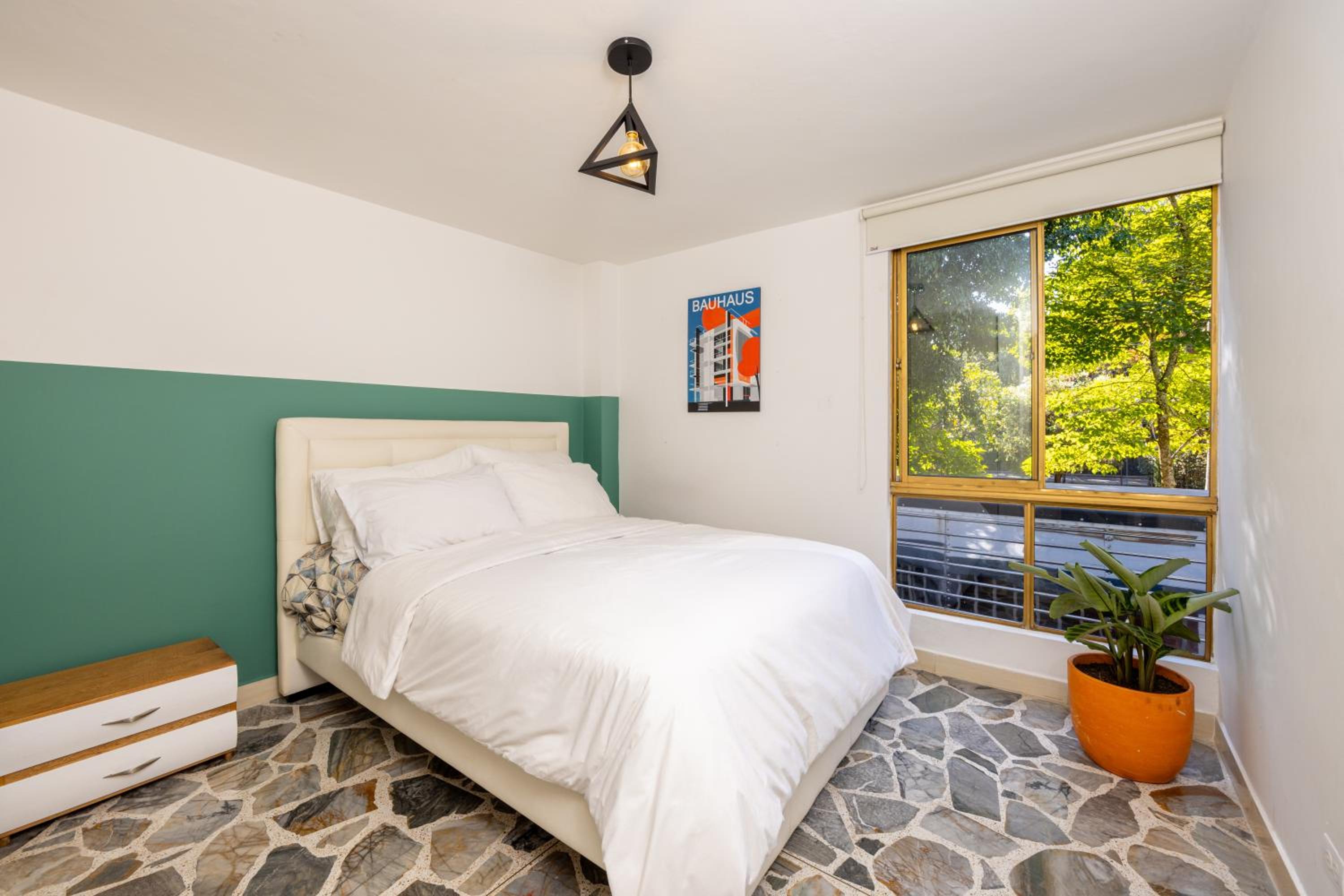 El Poblado, La Frontera (Apartamentos)