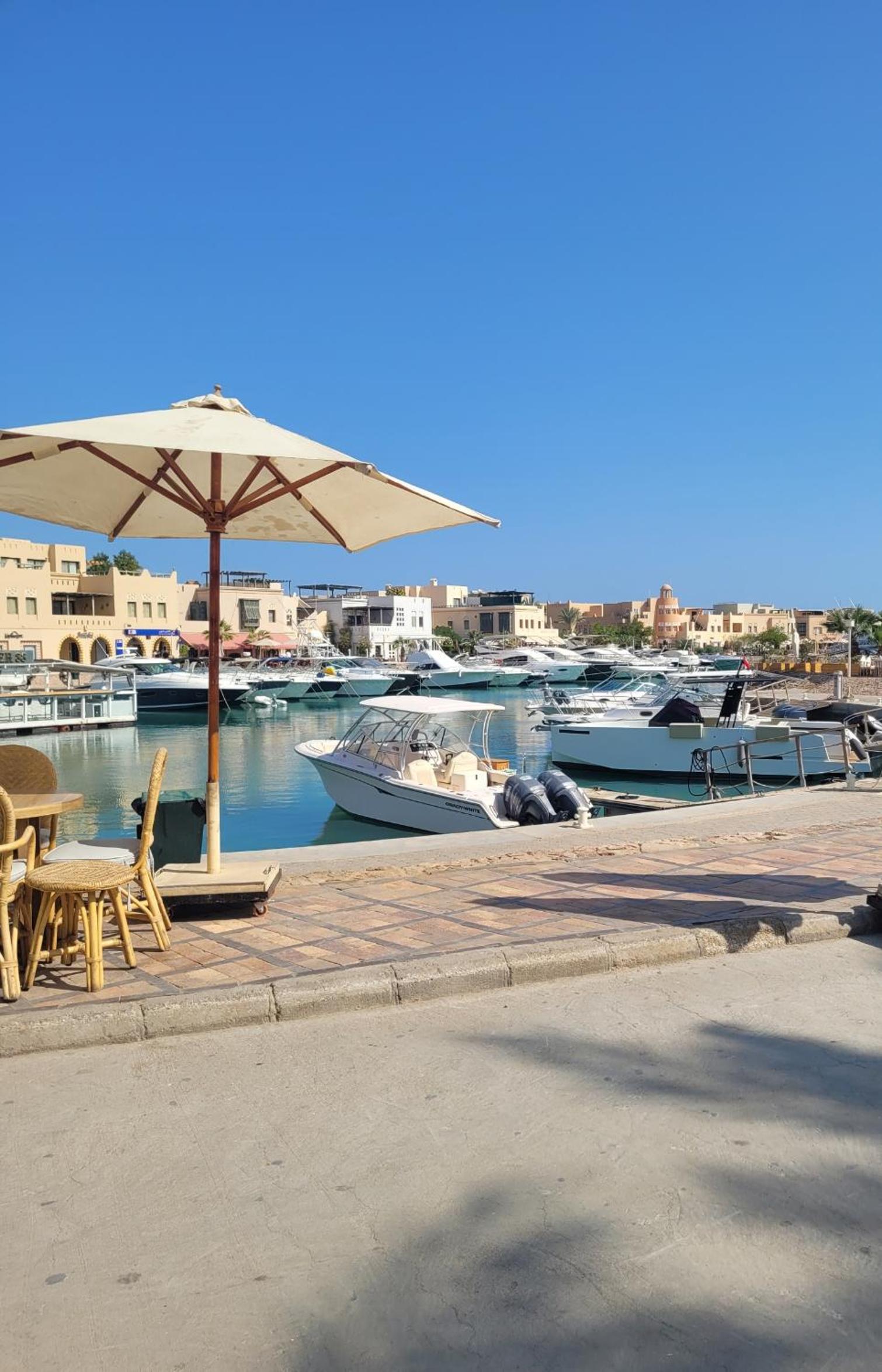 Spacious apartment with roof terrace in Abu Tig Marina MB5-2-102 view 3